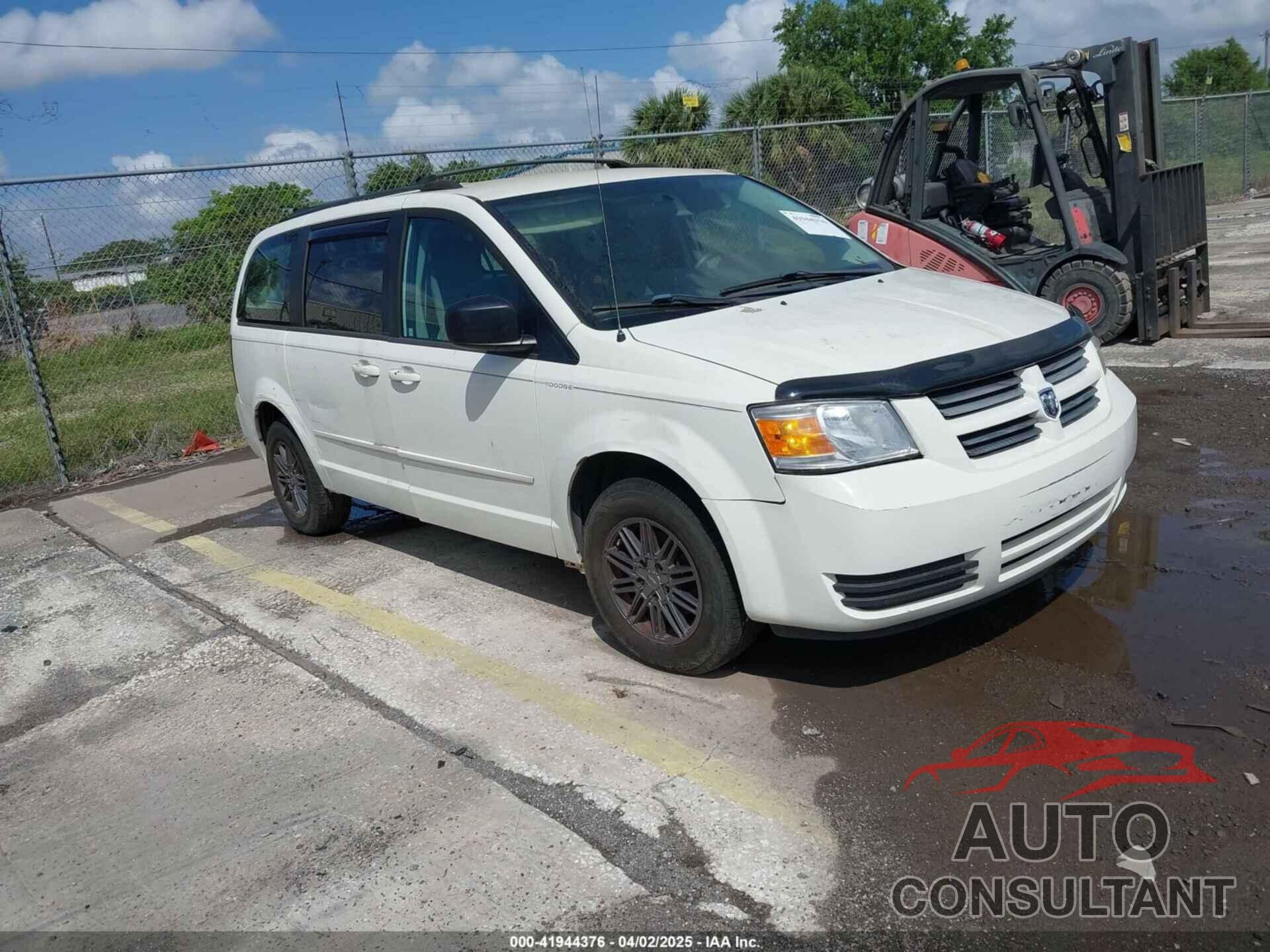 DODGE GRAND CARAVAN 2010 - 2D4RN4DE5AR490306