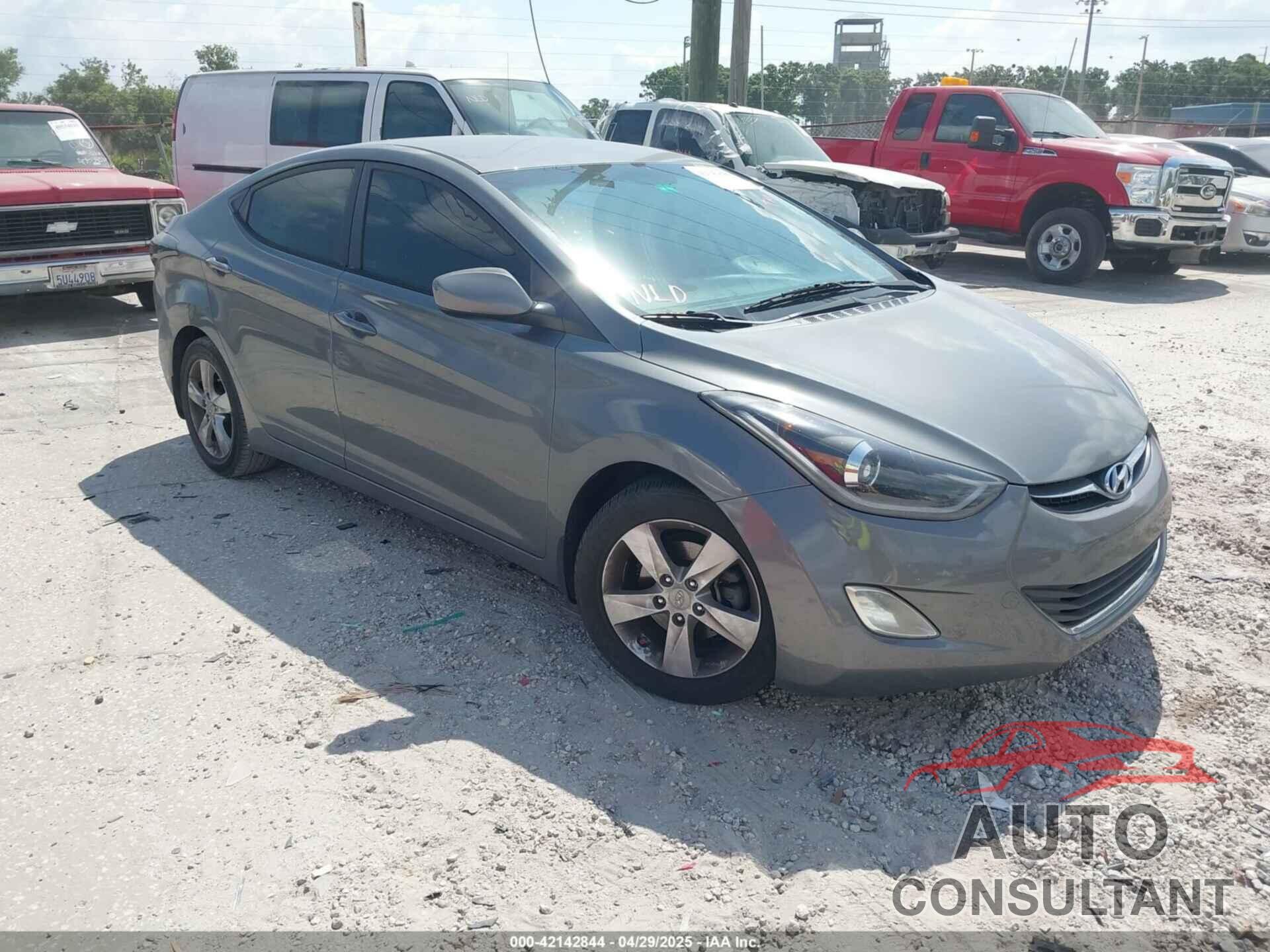 HYUNDAI ELANTRA 2013 - 5NPDH4AE0DH345467