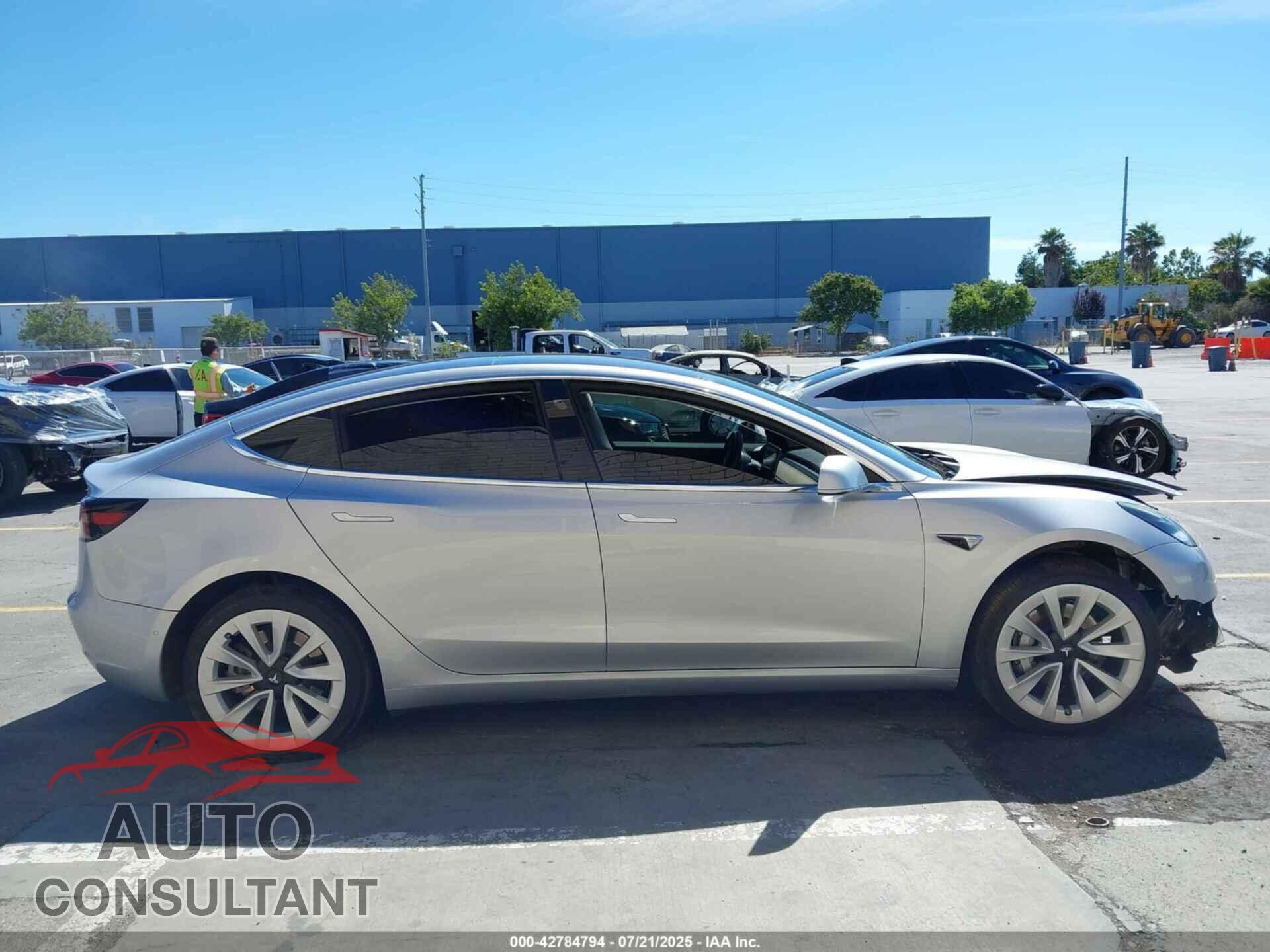 TESLA MODEL 3 2018 - 5YJ3E1EA4JF009647