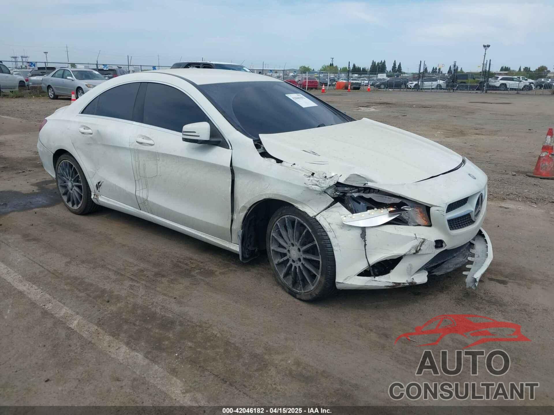 MERCEDES-BENZ CLA 250 2014 - WDDSJ4GB0EN136231