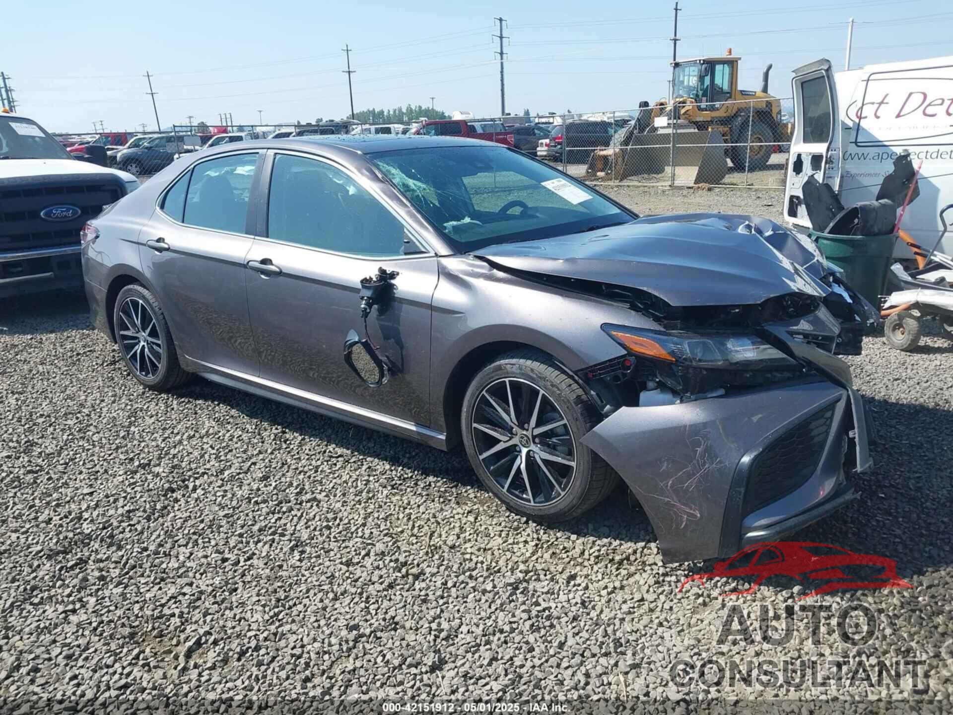 TOYOTA CAMRY 2023 - 4T1G11BK4PU077050