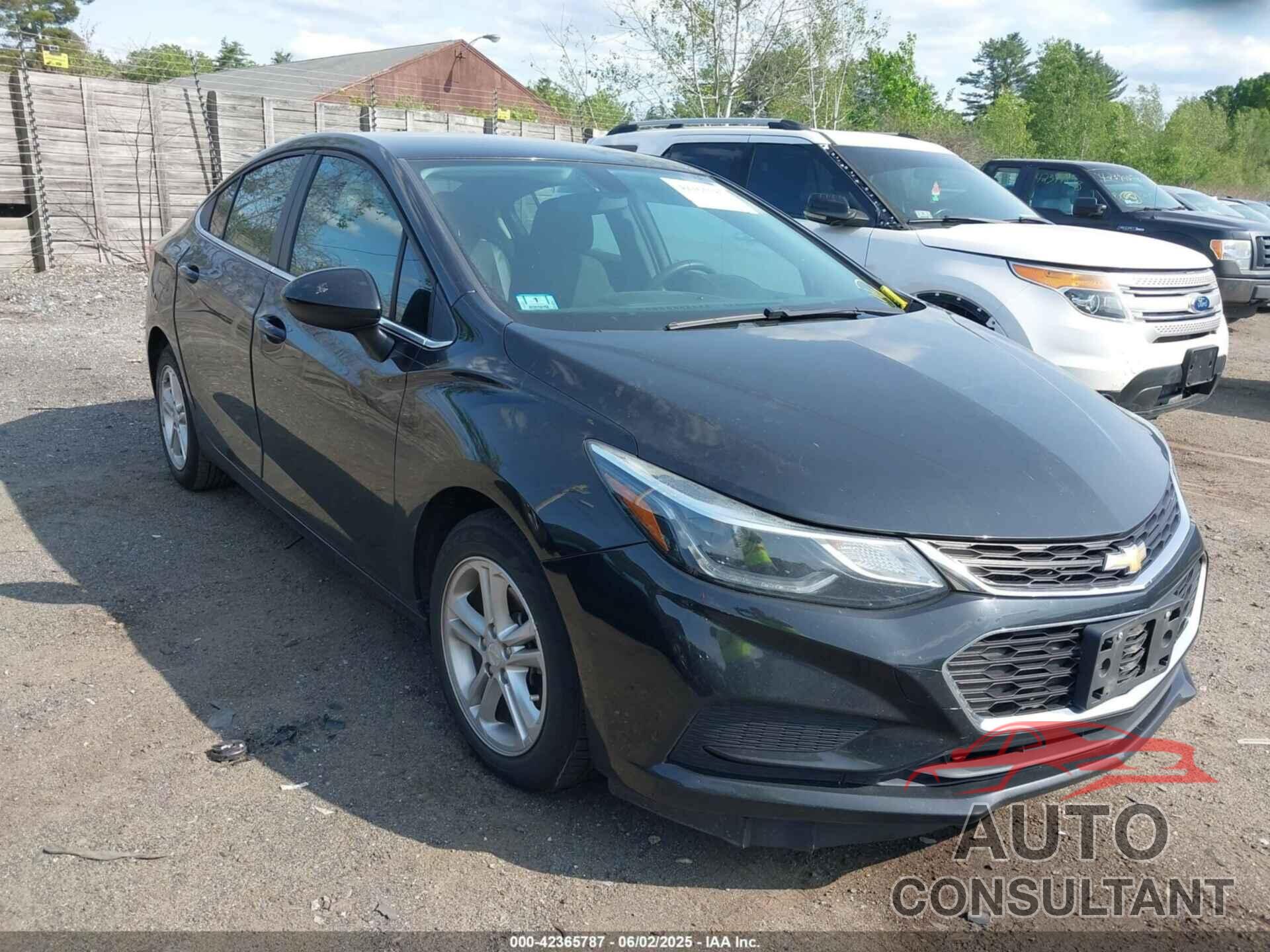 CHEVROLET CRUZE 2017 - 1G1BE5SM0H7141329