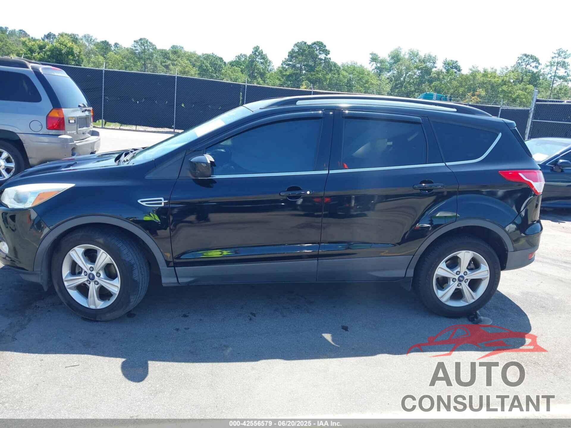 FORD ESCAPE 2016 - 1FMCU0GX3GUB31376