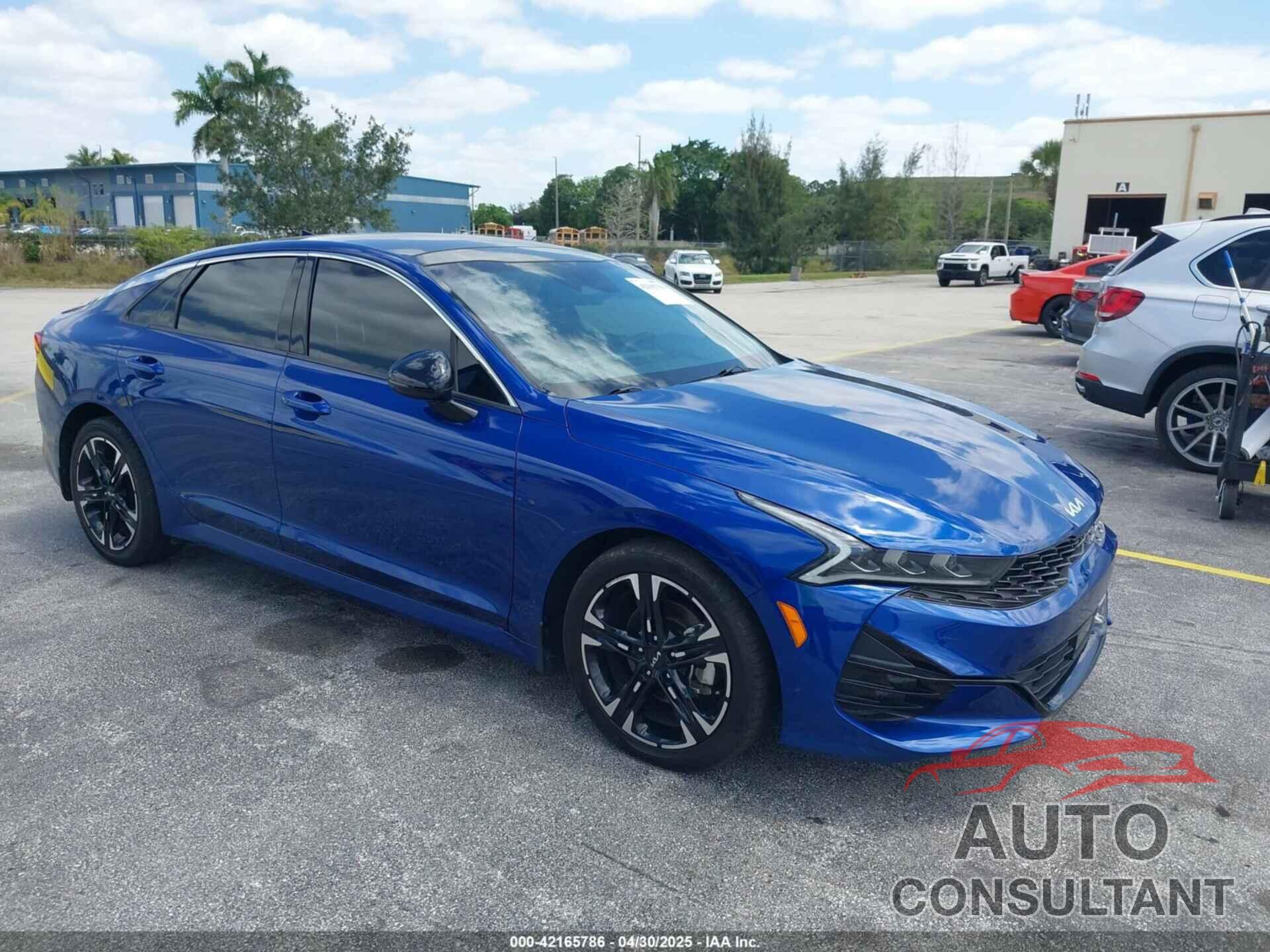 KIA K5 2022 - 5XXG64J27NG091066