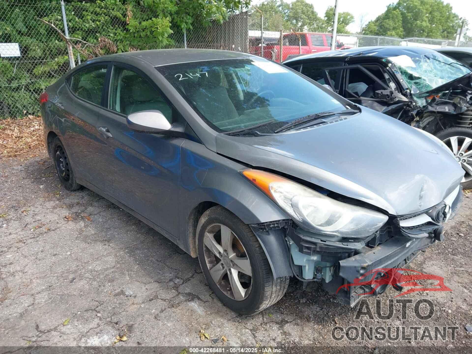 HYUNDAI ELANTRA 2013 - 5NPDH4AE6DH352147