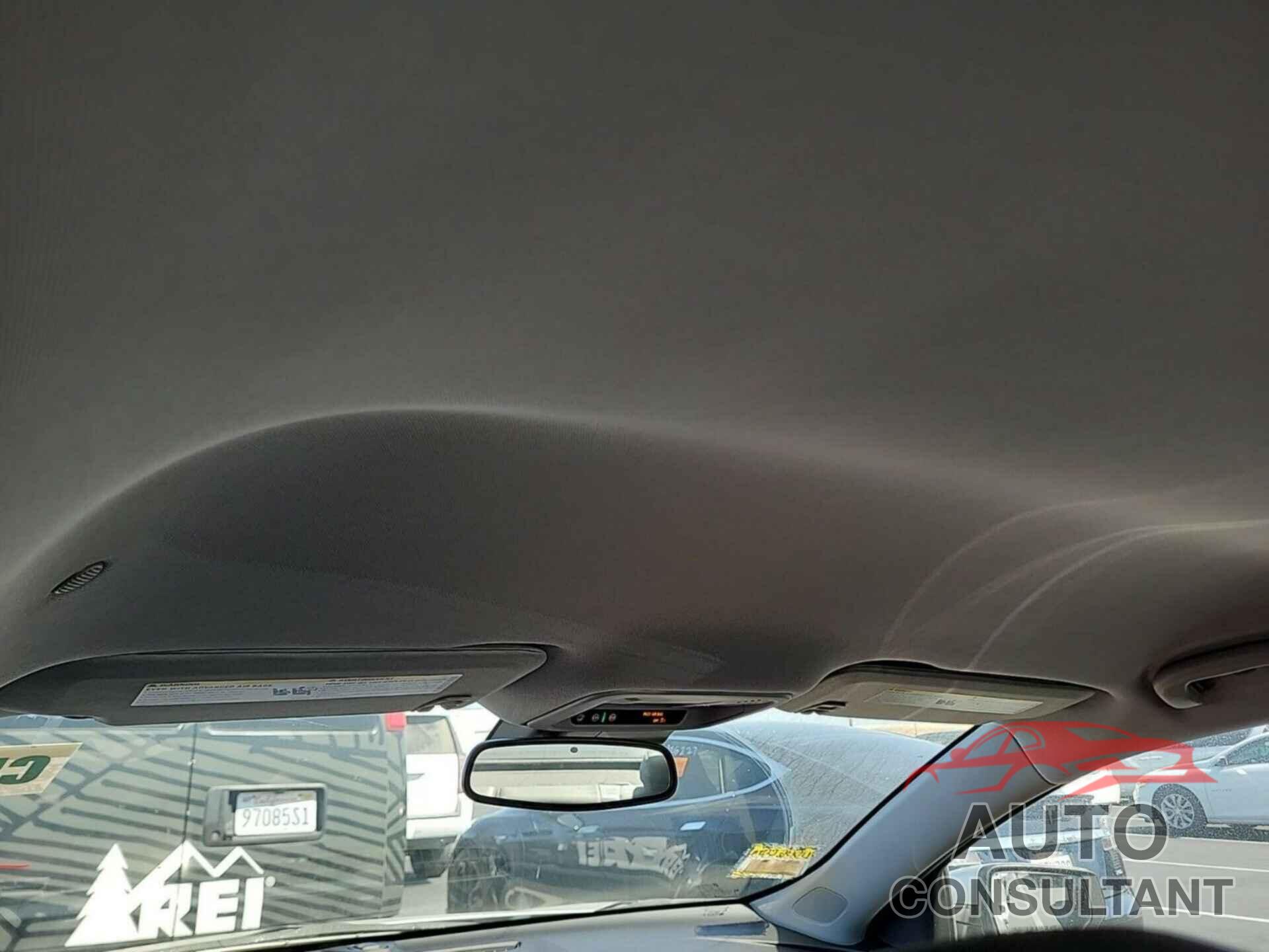 CHEVROLET MALIBU 2020 - 1G1ZD5ST1LF127771