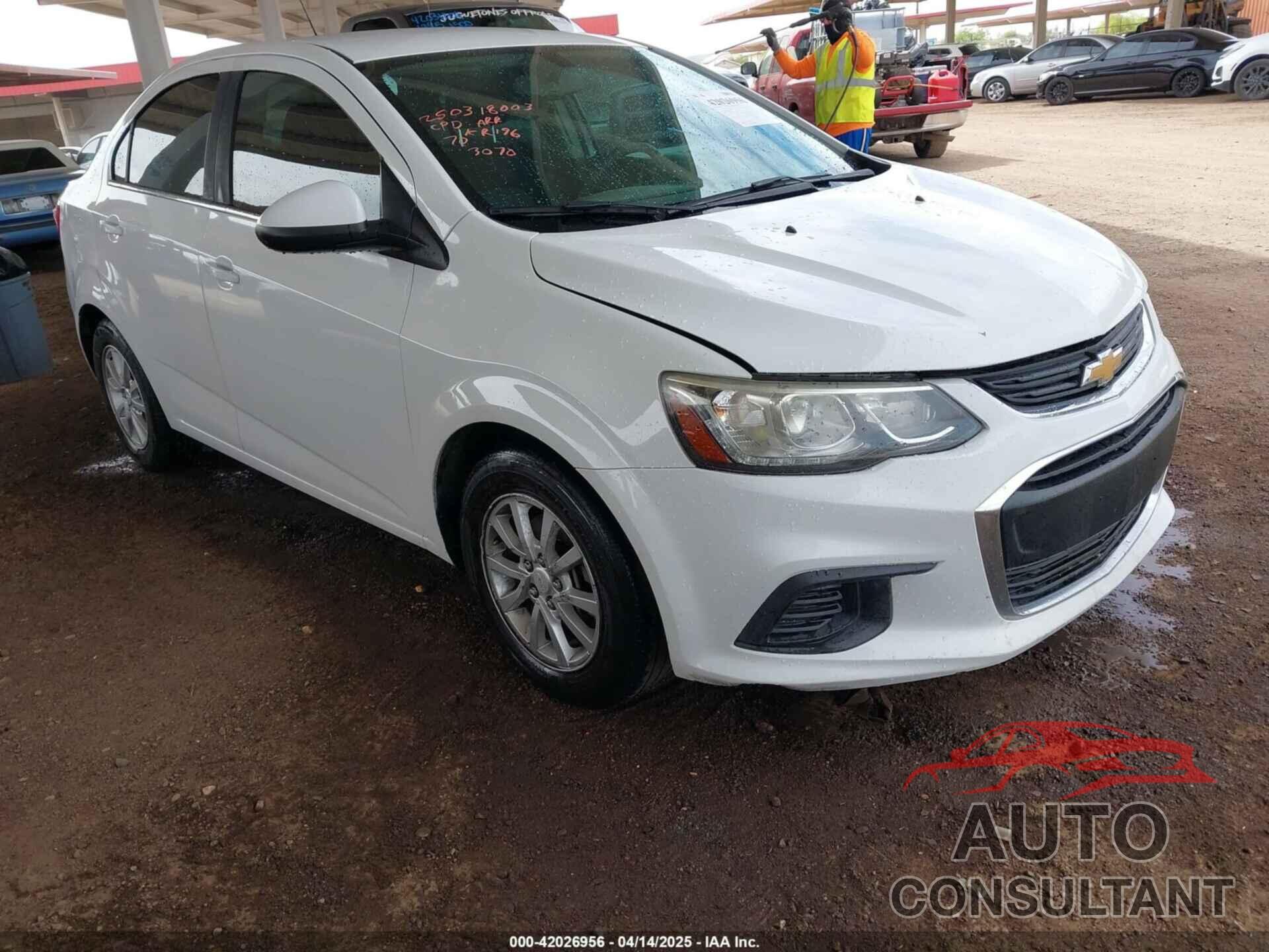 CHEVROLET SONIC 2017 - 1G1JD5SG2H4123070