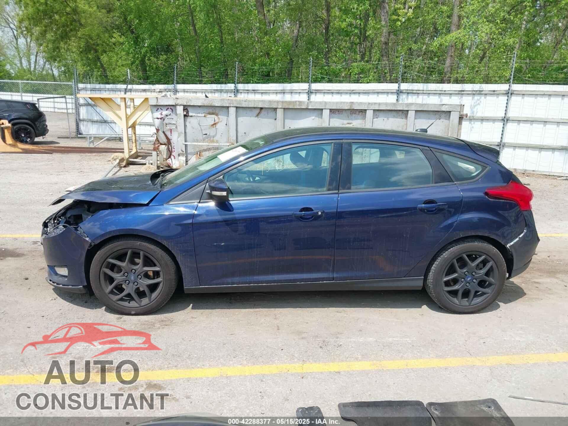 FORD FOCUS 2016 - 1FADP3K2XGL345936