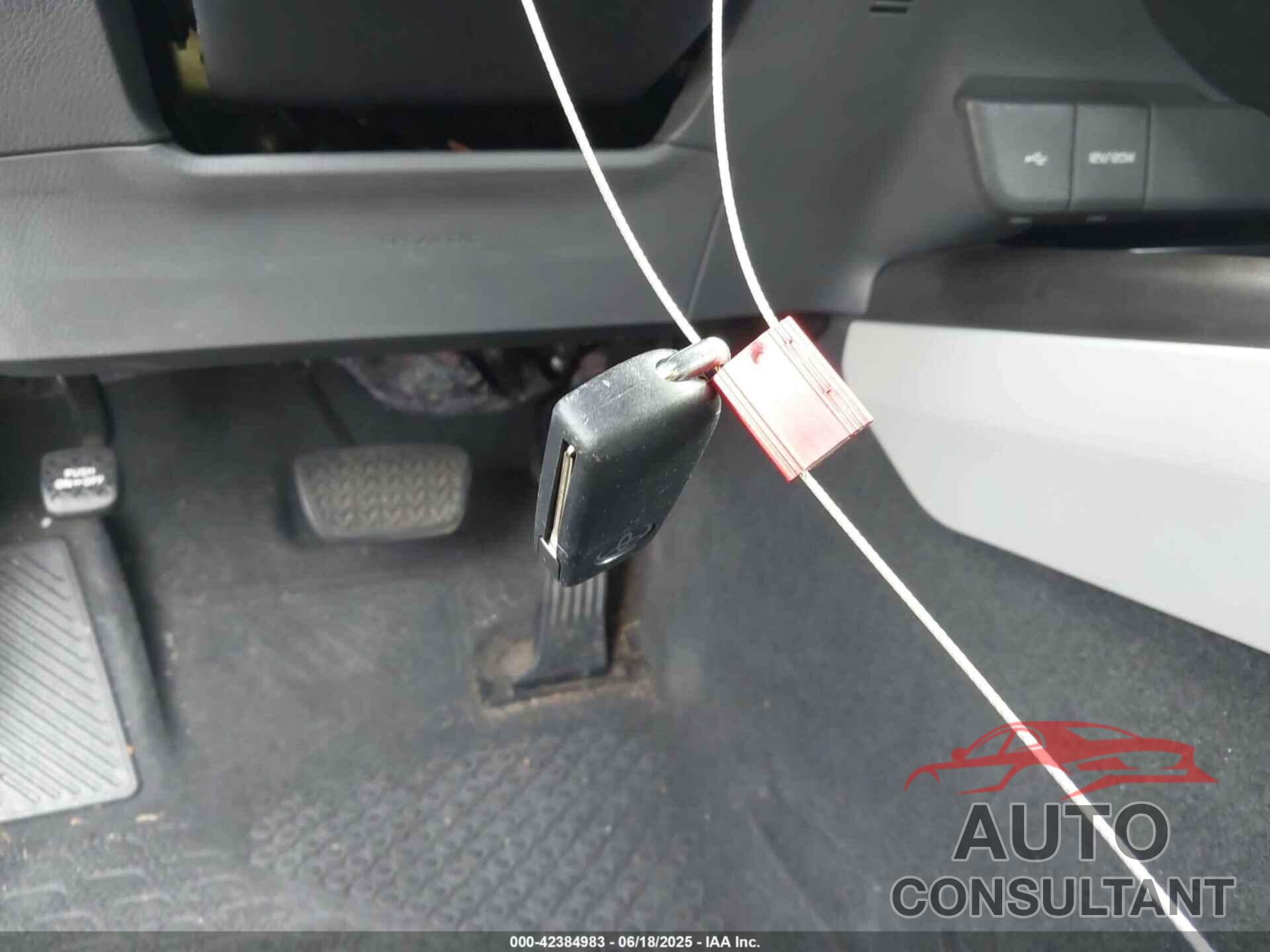 TOYOTA CAMRY 2021 - 4T1C11AK6MU420419