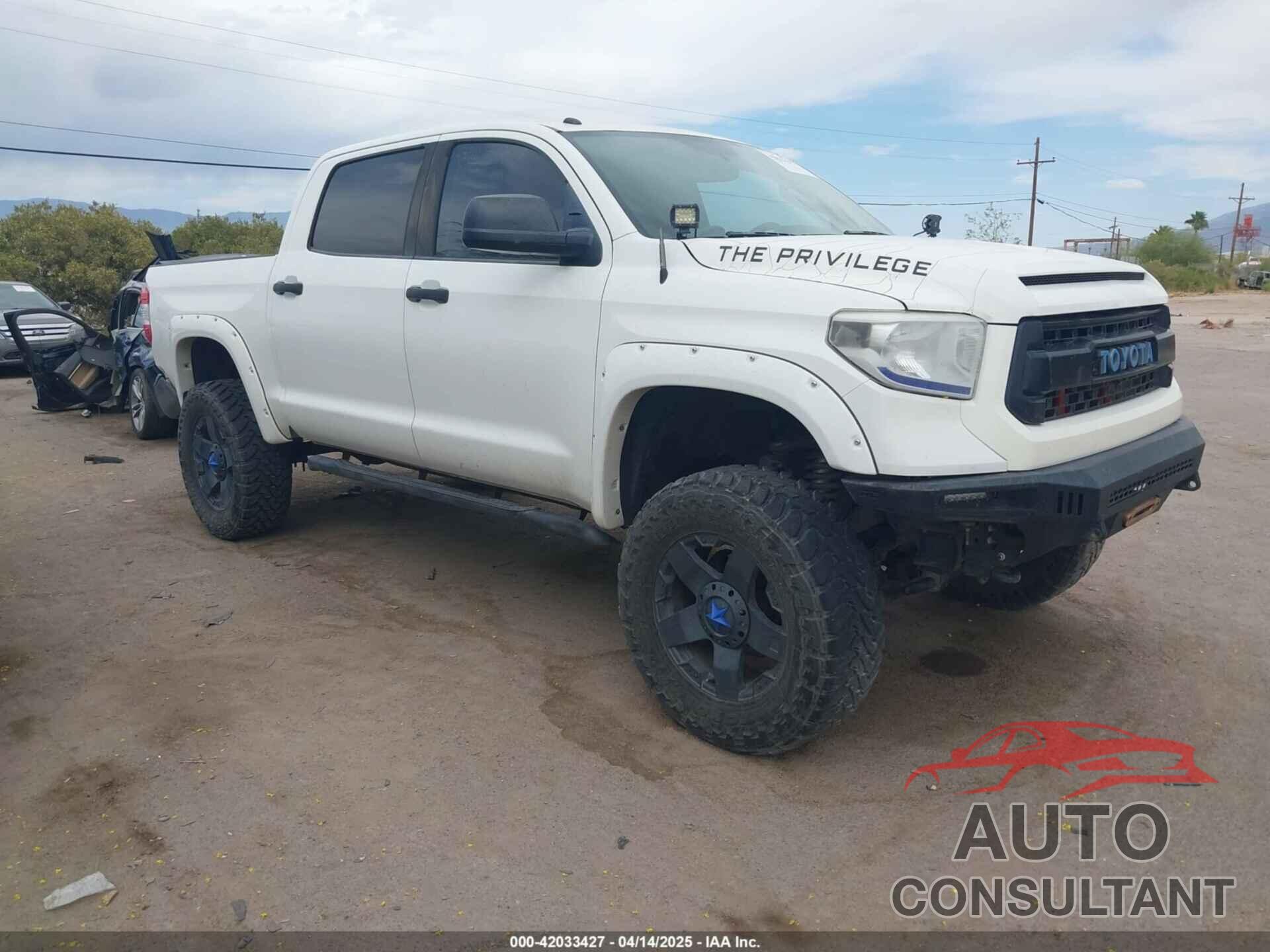 TOYOTA TUNDRA 2016 - 5TFDW5F15GX491017