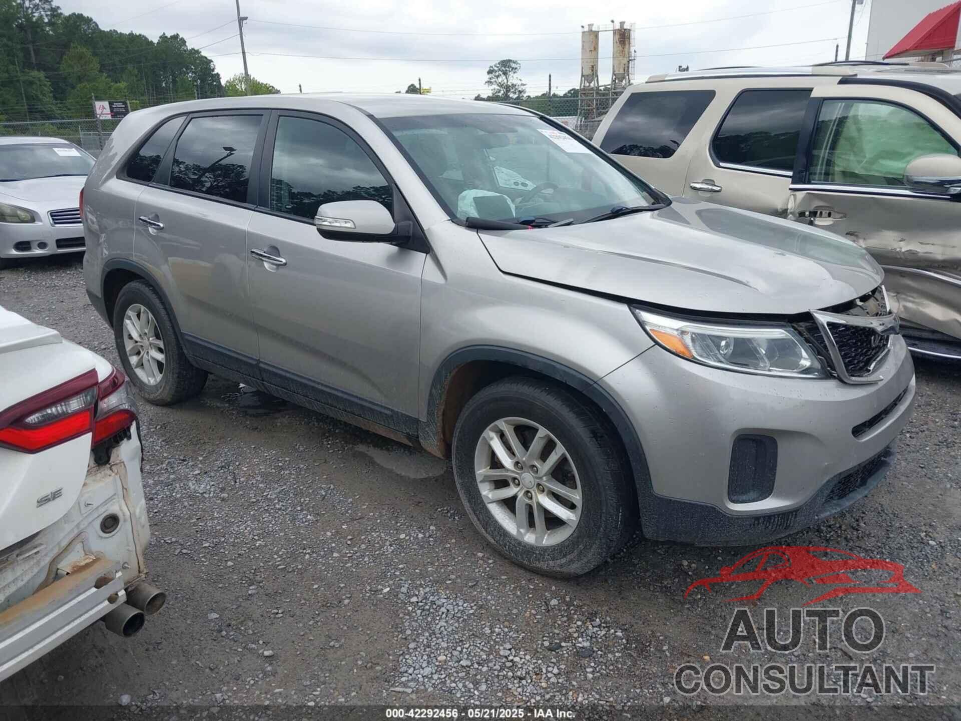 KIA SORENTO 2014 - 5XYKT3A61EG510086