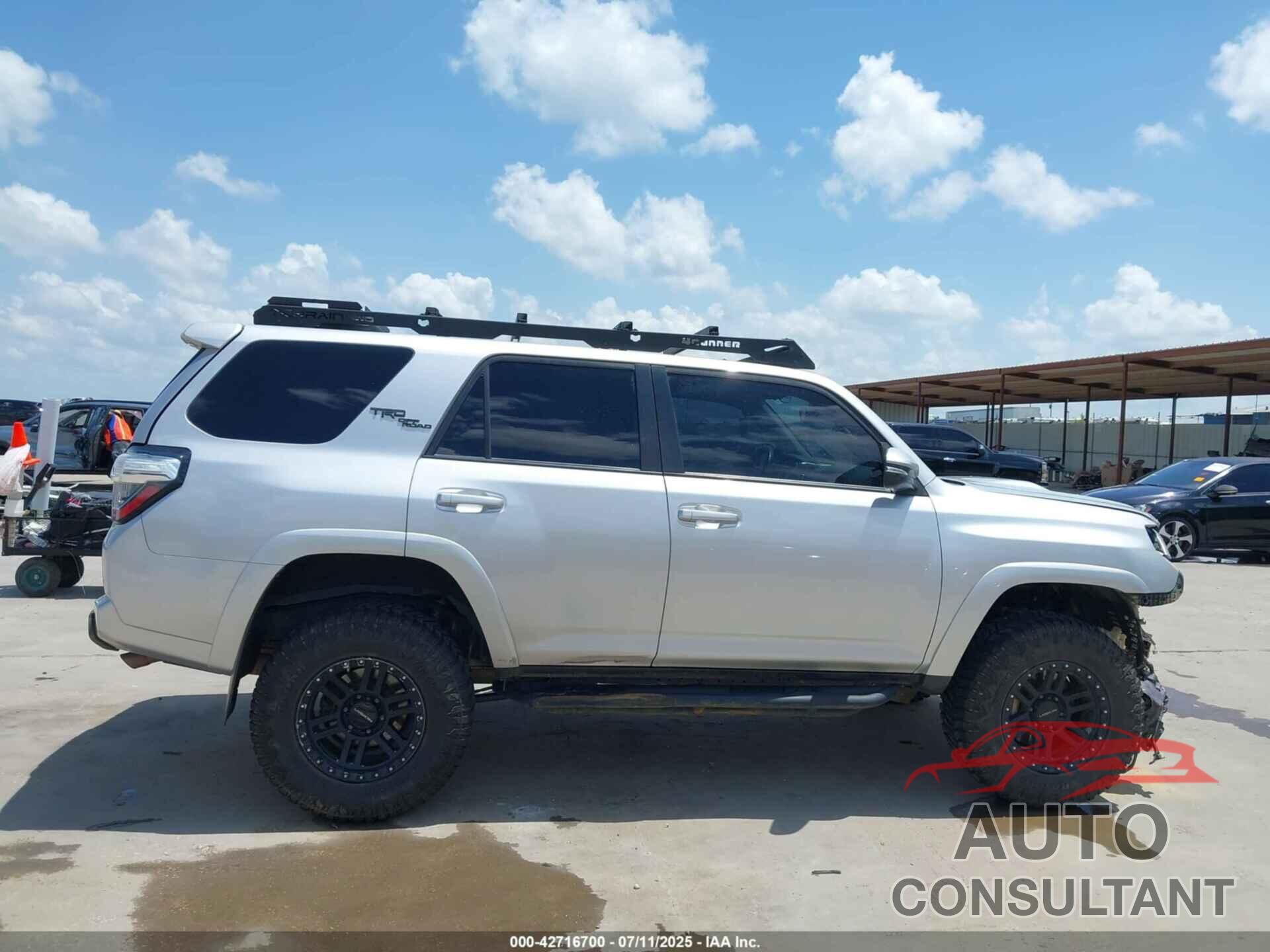 TOYOTA 4RUNNER 2019 - JTEBU5JR7K5663235
