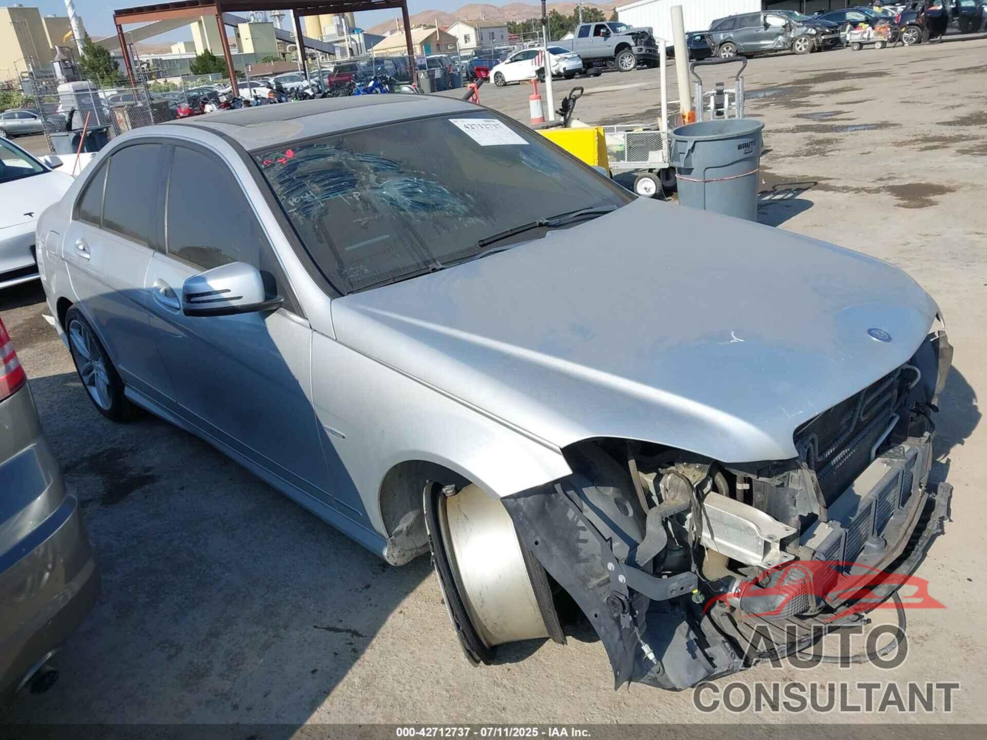 MERCEDES-BENZ C 250 2012 - WDDGF4HB4CA636256