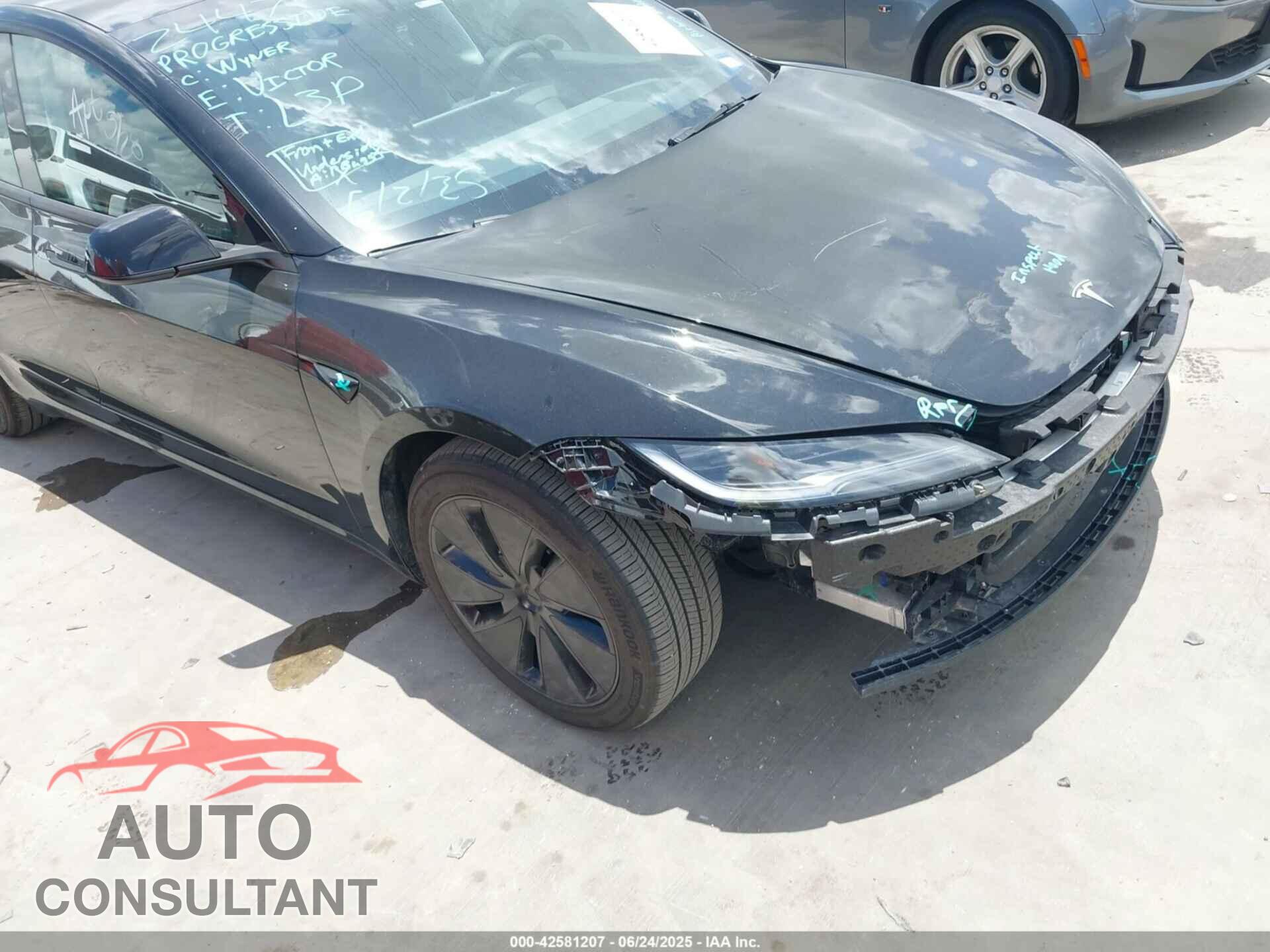 TESLA MODEL 3 2024 - 5YJ3E1EAXRF734469