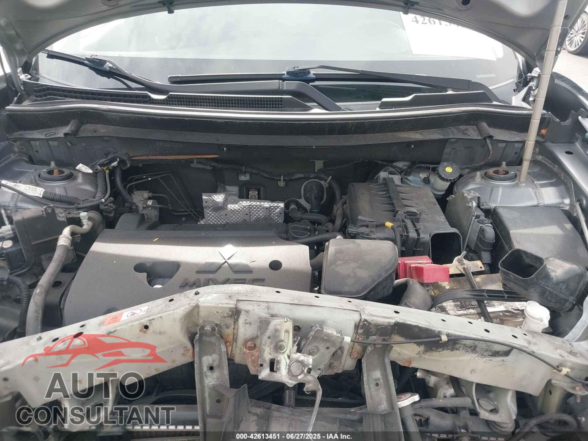 MITSUBISHI OUTLANDER 2014 - JA4AD2A31EZ007002