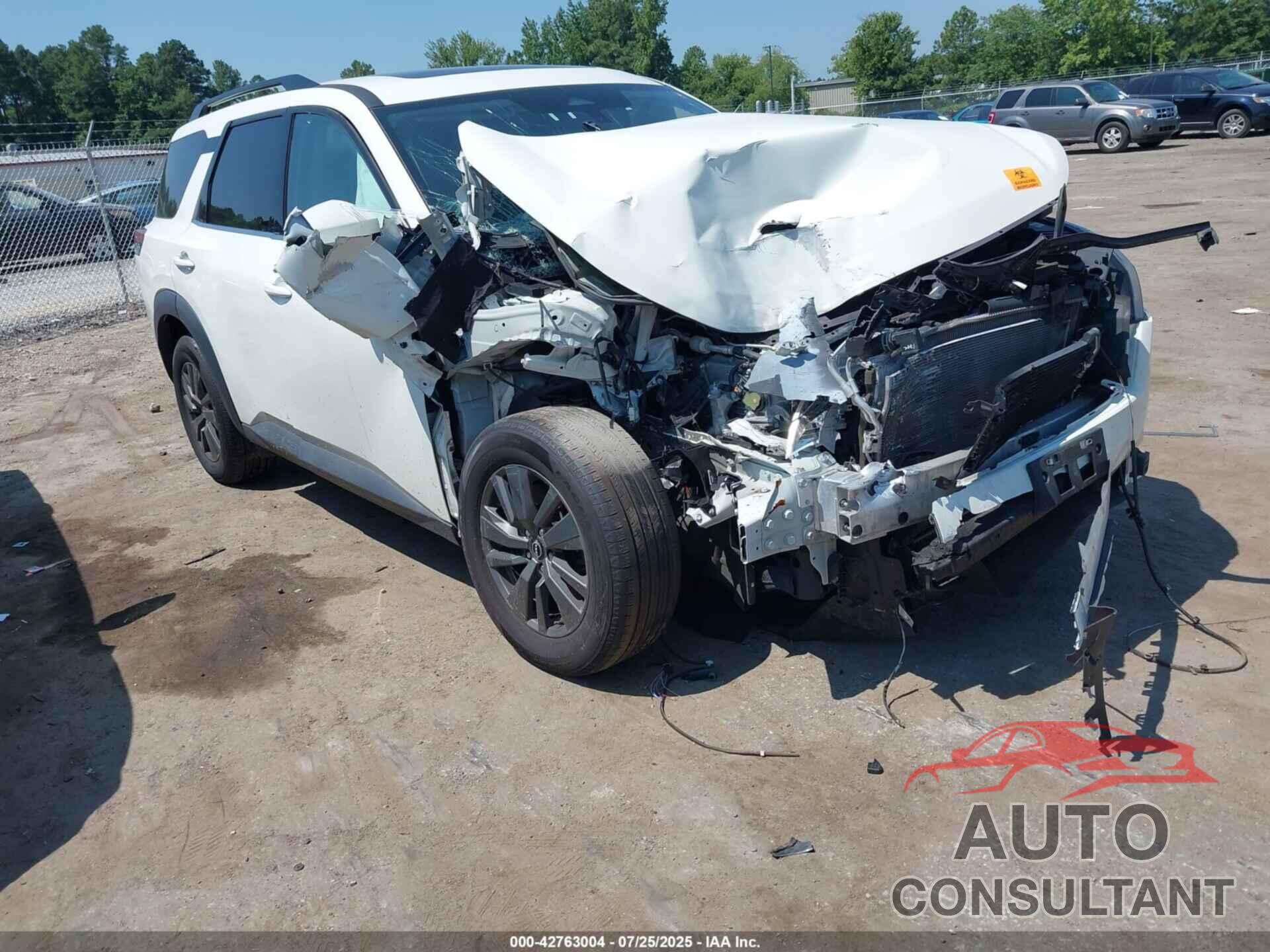 NISSAN PATHFINDER 2022 - 5N1DR3BD5NC267645