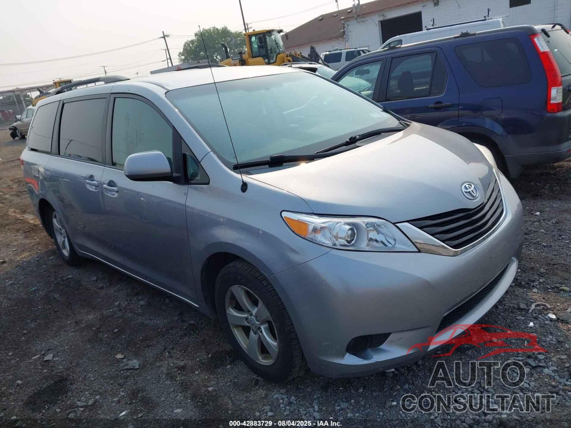 TOYOTA SIENNA 2013 - 5TDKK3DC5DS360599