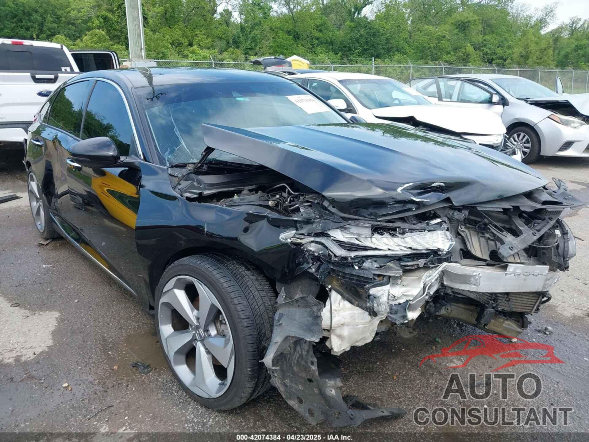 HONDA ACCORD 2018 - 1HGCV2F98JA010935