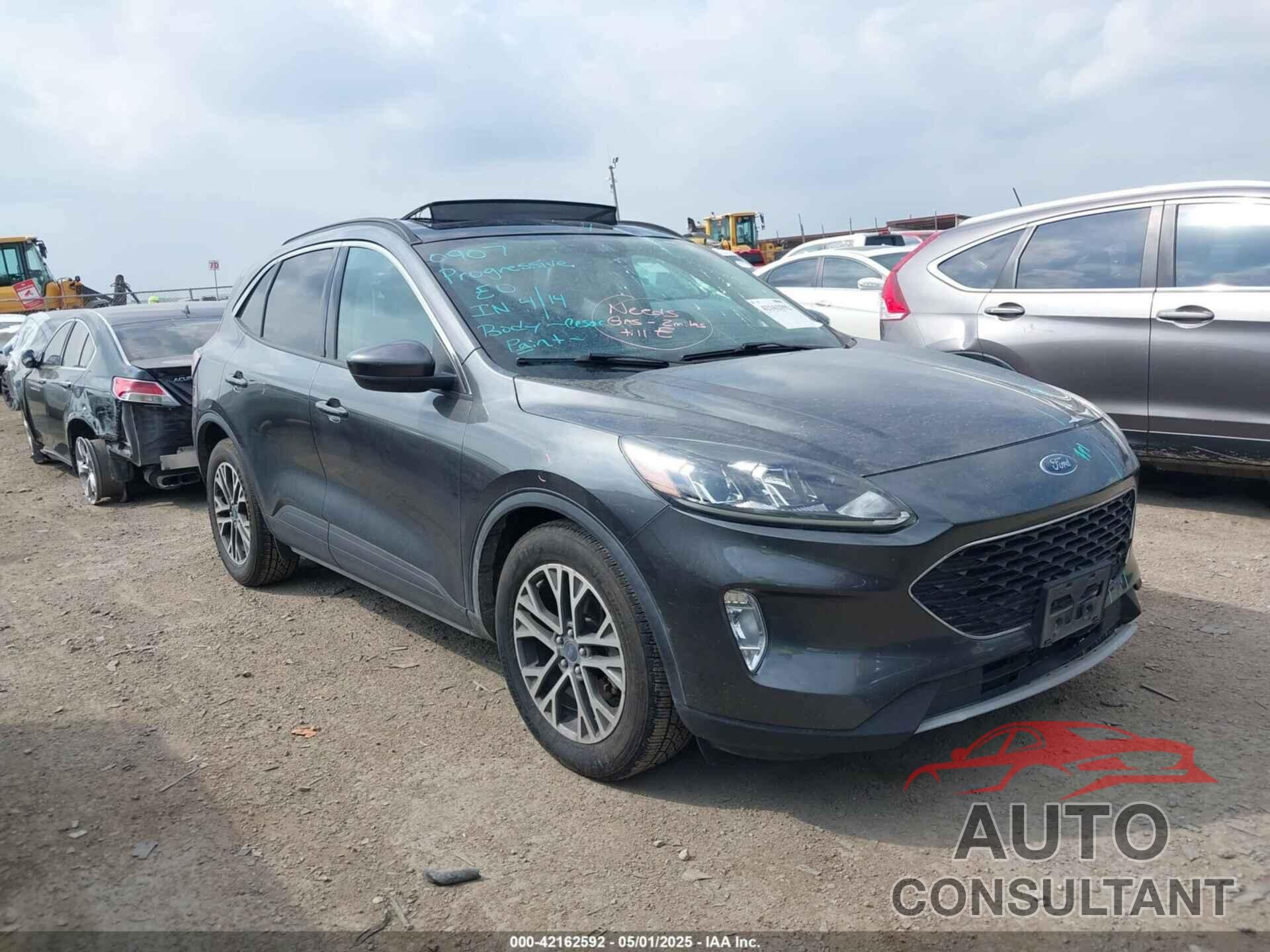 FORD ESCAPE 2020 - 1FMCU0H65LUA32736