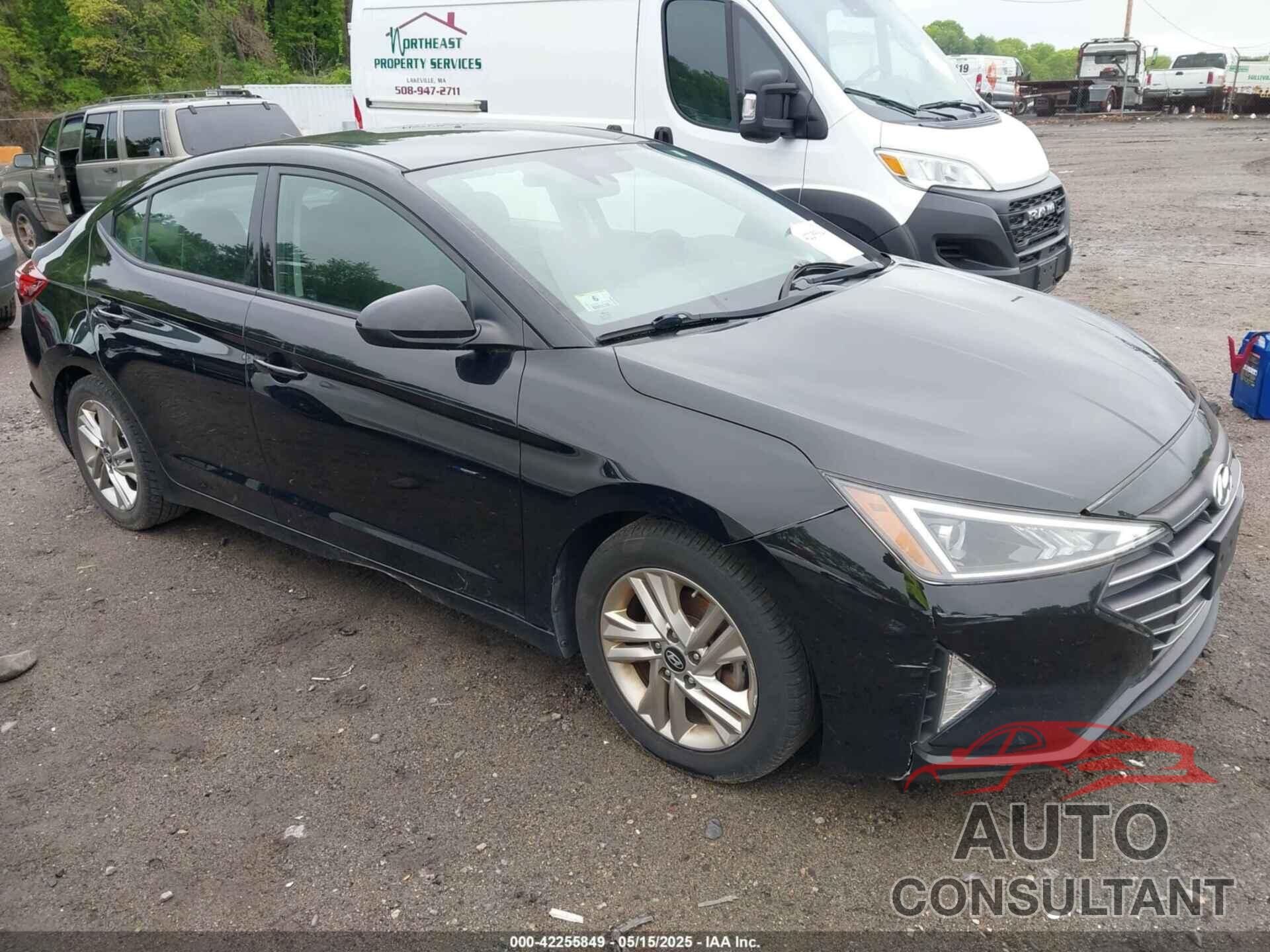 HYUNDAI ELANTRA 2019 - 5NPD84LF2KH443953