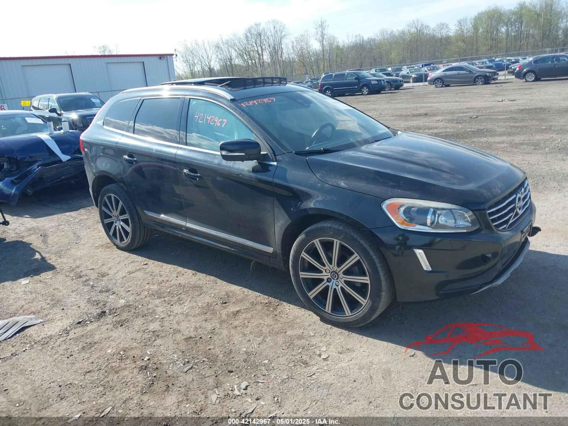 VOLVO XC60 2017 - YV449MRU5H2030483