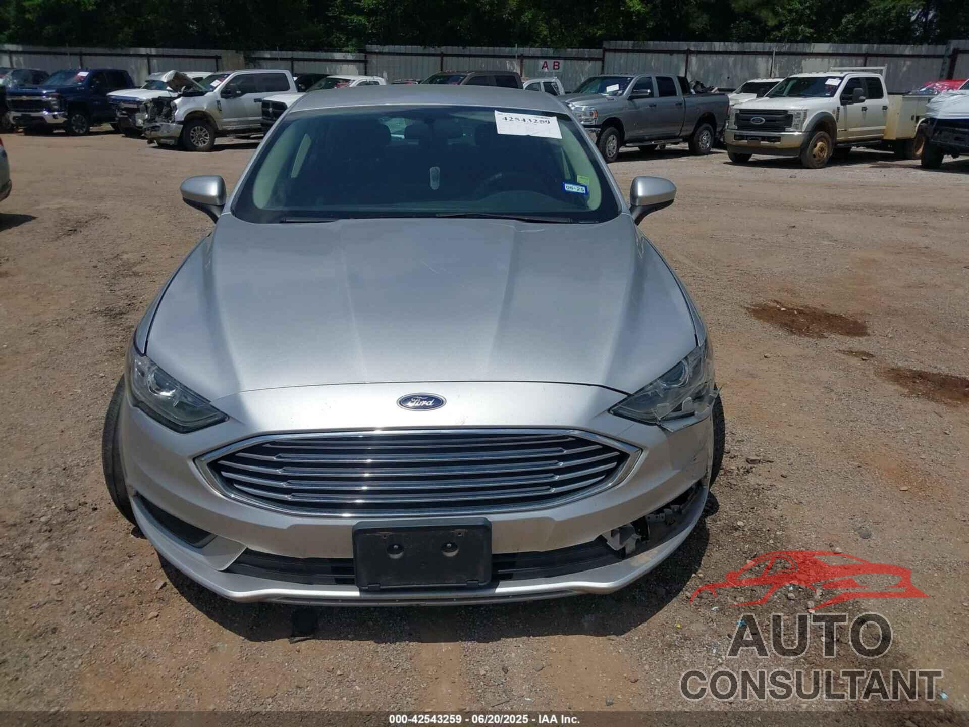 FORD FUSION HYBRID 2018 - 3FA6P0LU2JR172557