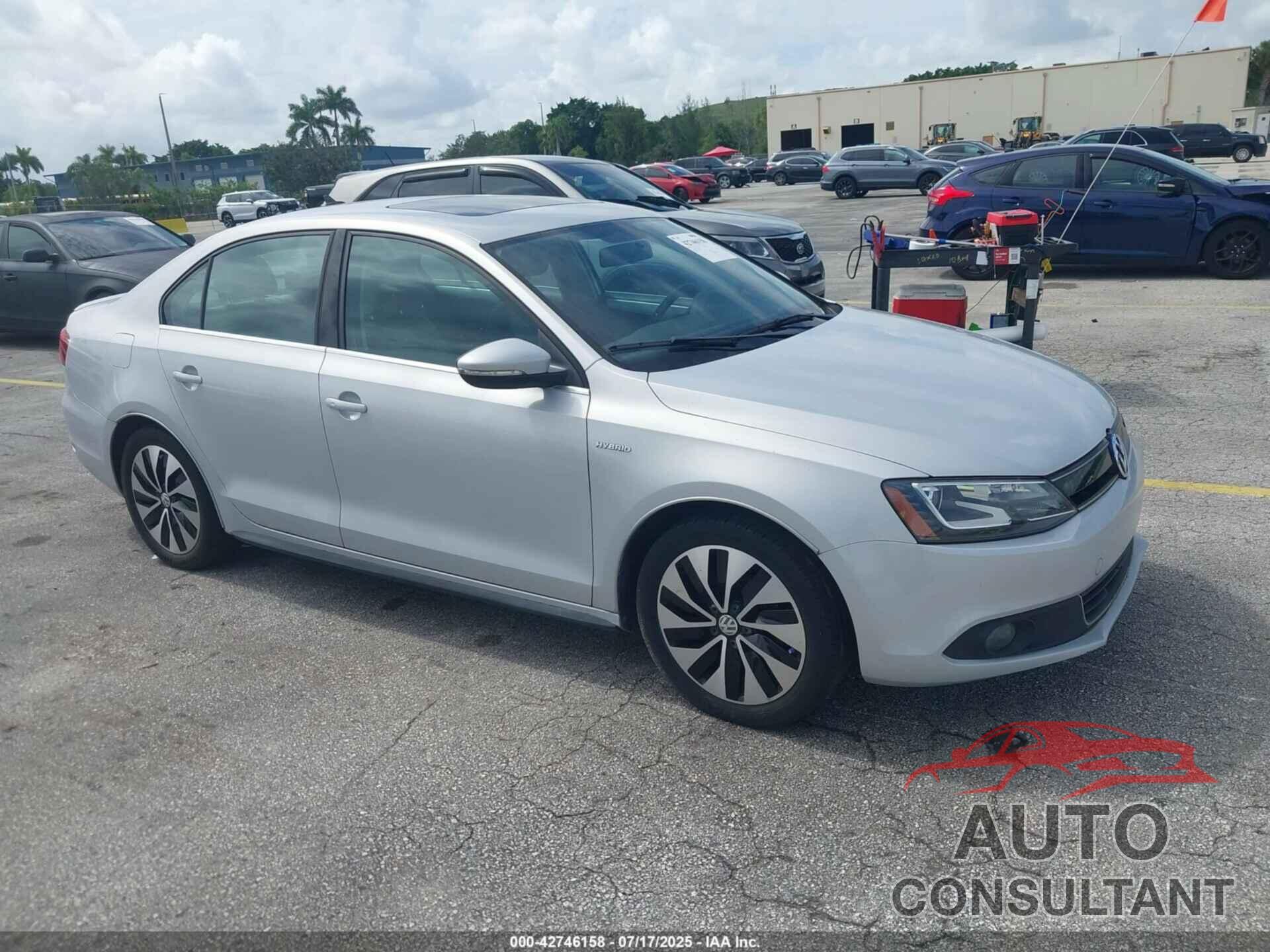 VOLKSWAGEN JETTA HYBRID 2013 - 3VW637AJ2DM233265
