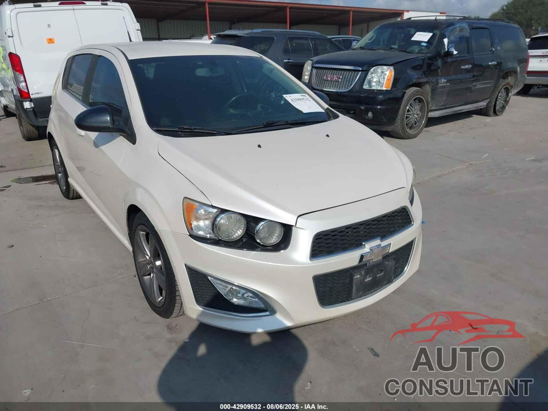 CHEVROLET SONIC 2014 - 1G1JG6SB8E4132112