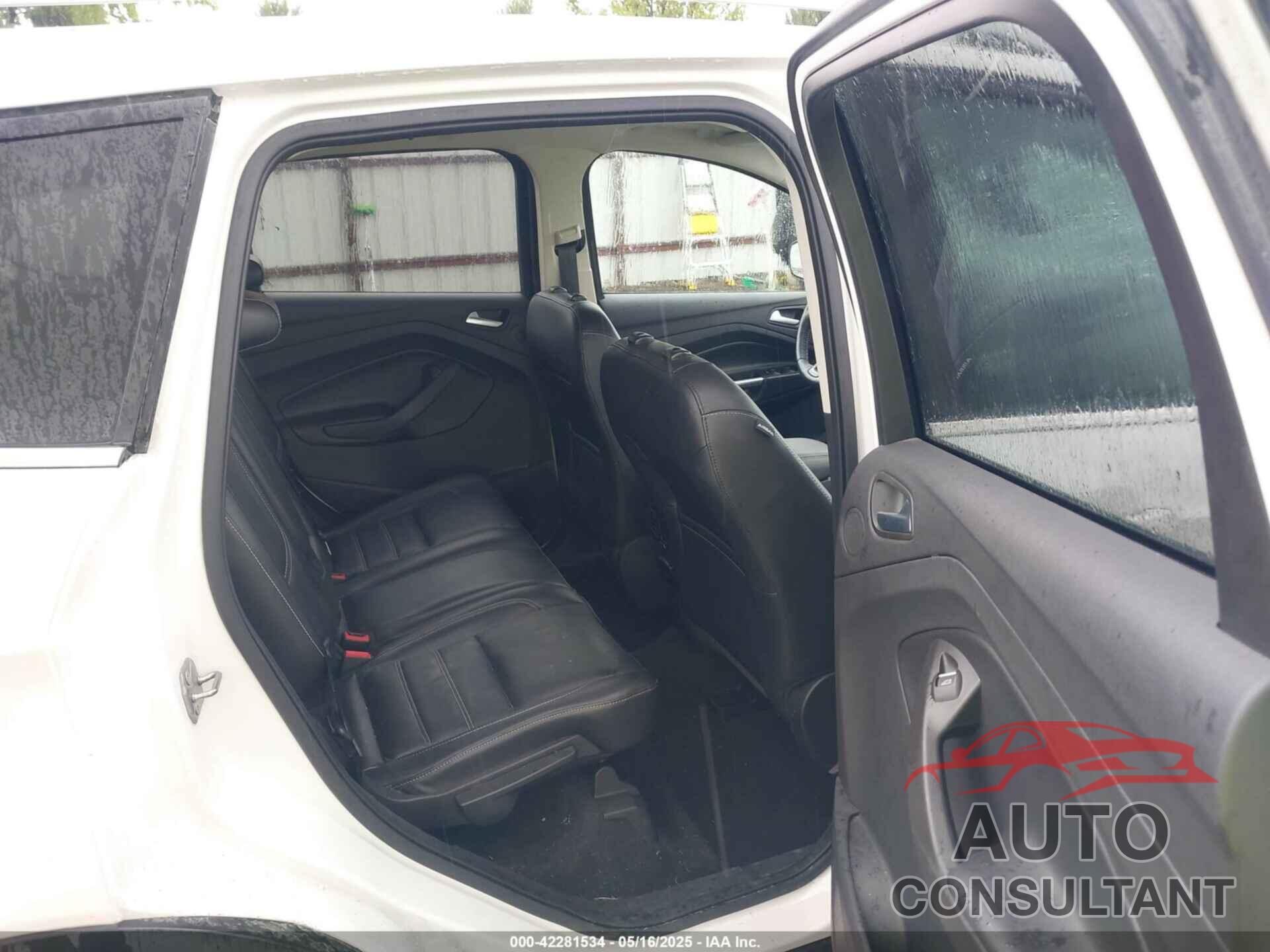 FORD ESCAPE 2019 - 1FMCU9J97KUA06551