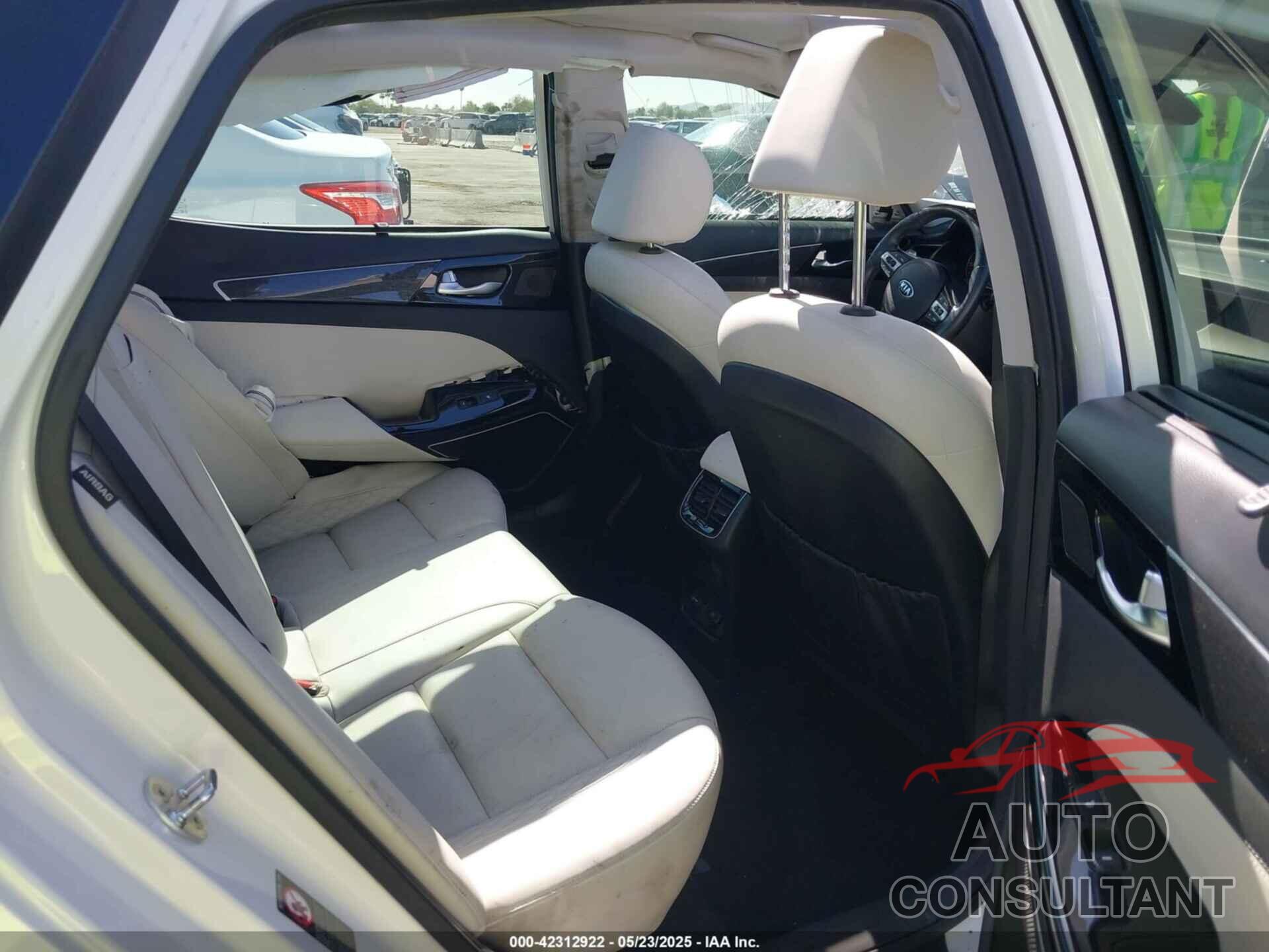 KIA CADENZA 2019 - KNALC4J17K5172032
