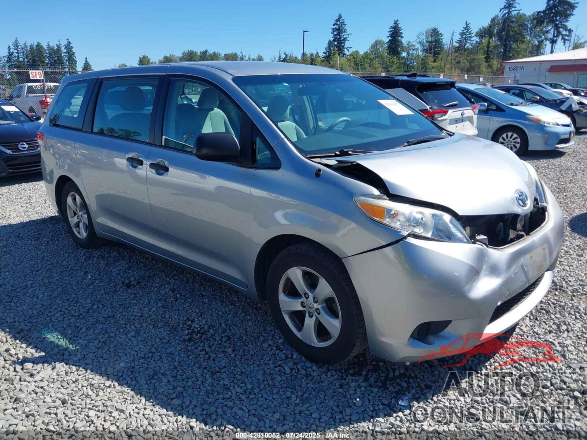 TOYOTA SIENNA 2014 - 5TDZK3DC7ES433780