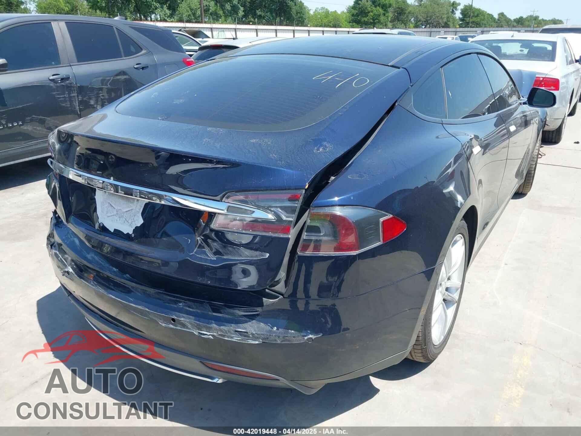 TESLA MODEL S 2014 - 5YJSA1H13EFP56195