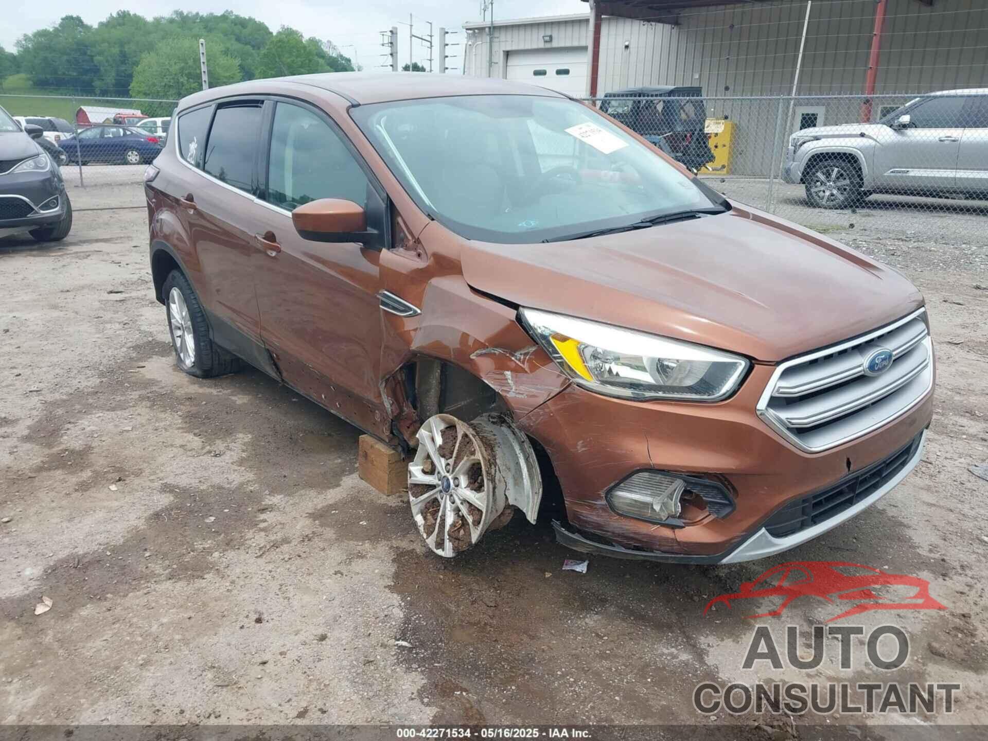 FORD ESCAPE 2017 - 1FMCU9GD2HUB40534