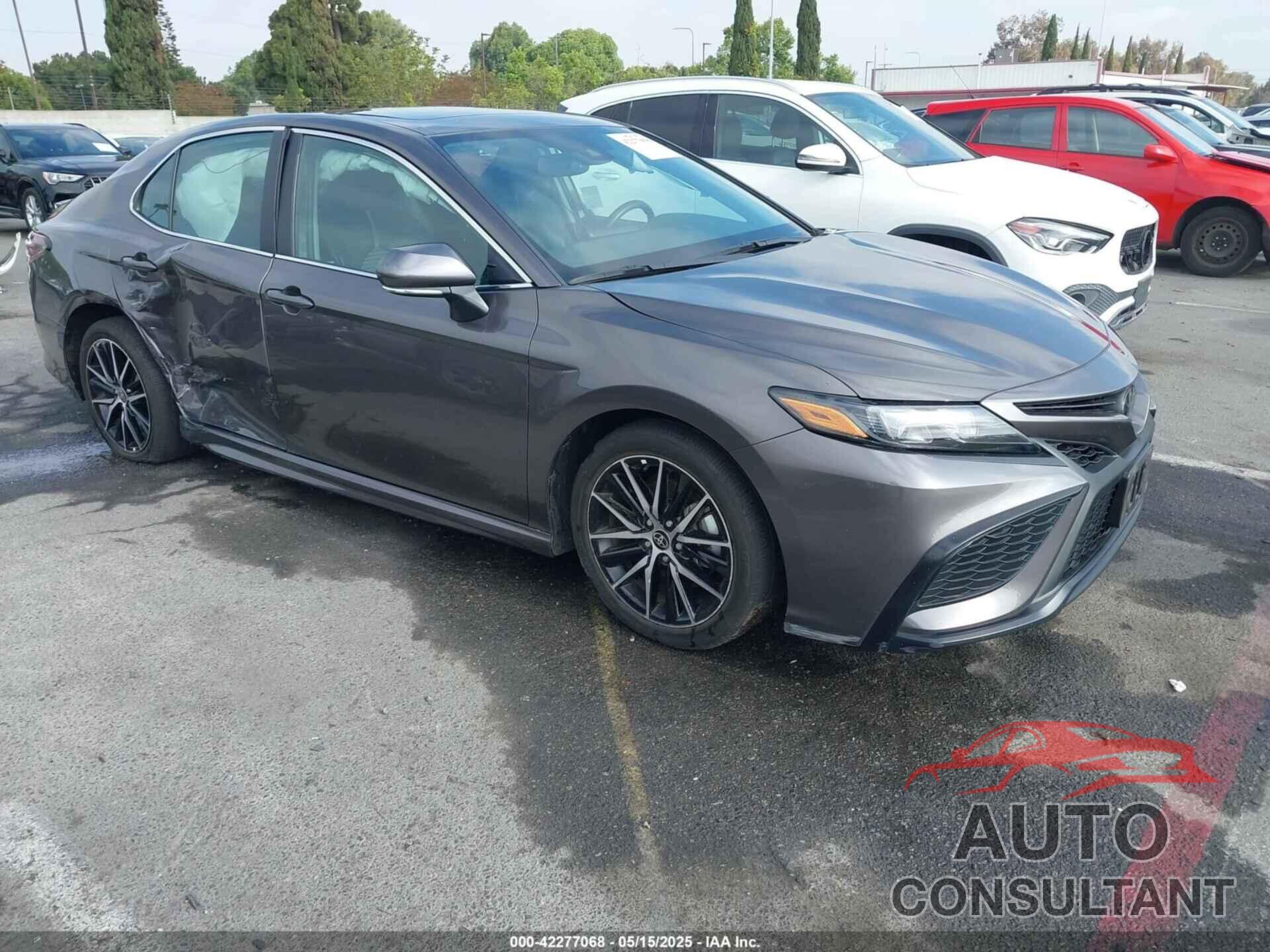 TOYOTA CAMRY 2023 - 4T1T11AK5PU808875
