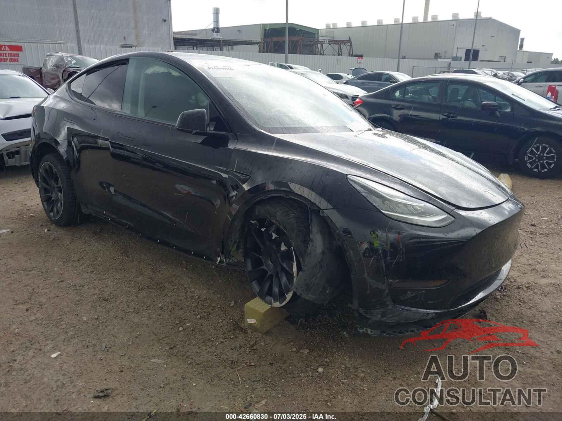 TESLA MODEL Y 2021 - 5YJYGDEE9MF293317