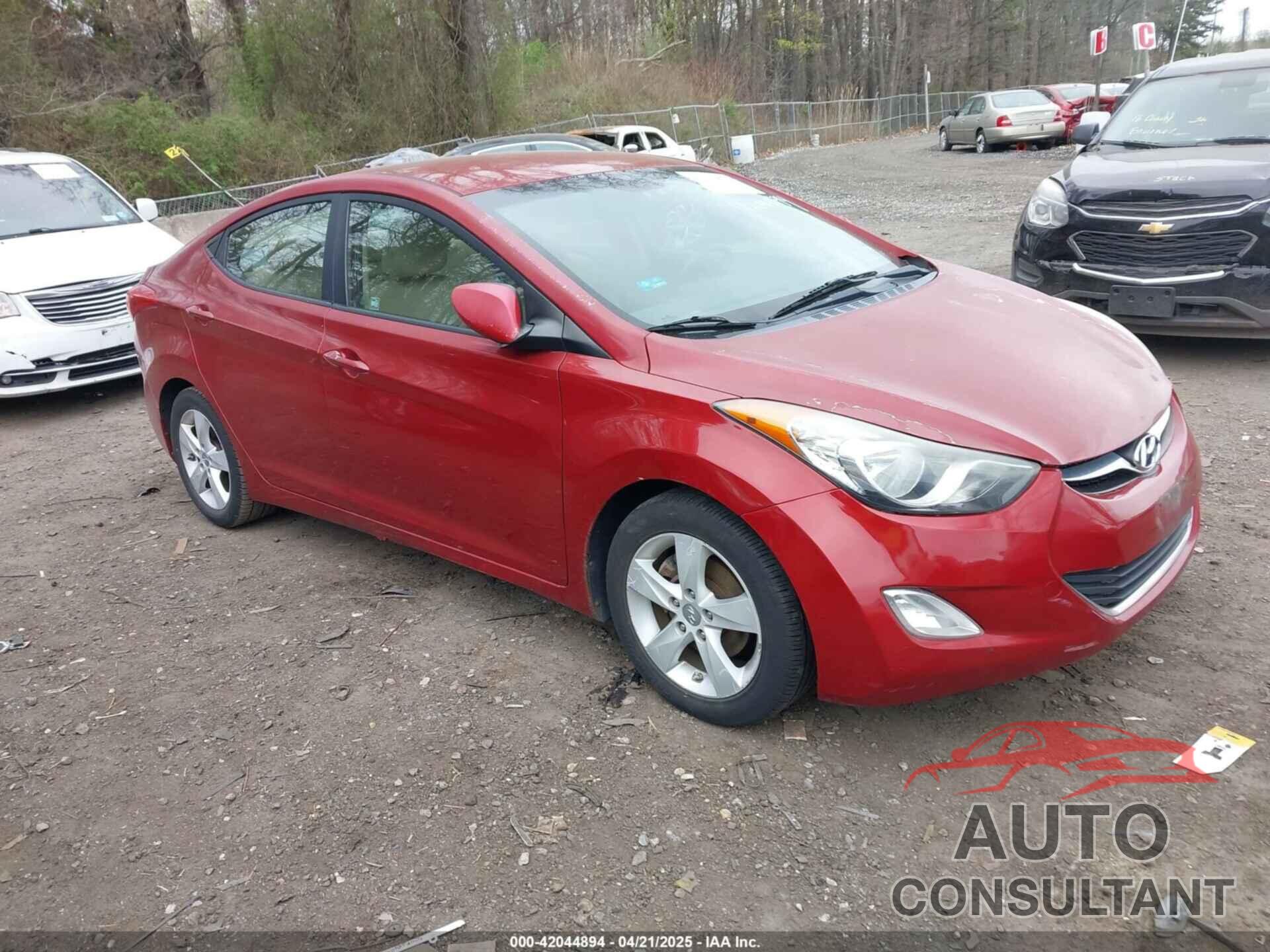 HYUNDAI ELANTRA 2012 - KMHDH4AE9CU320809