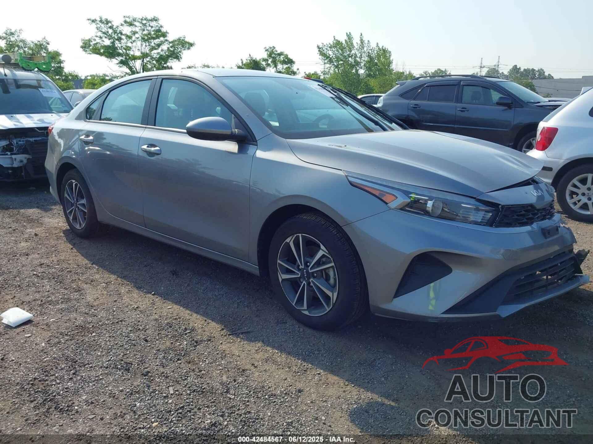 KIA FORTE 2023 - 3KPF24AD0PE664717