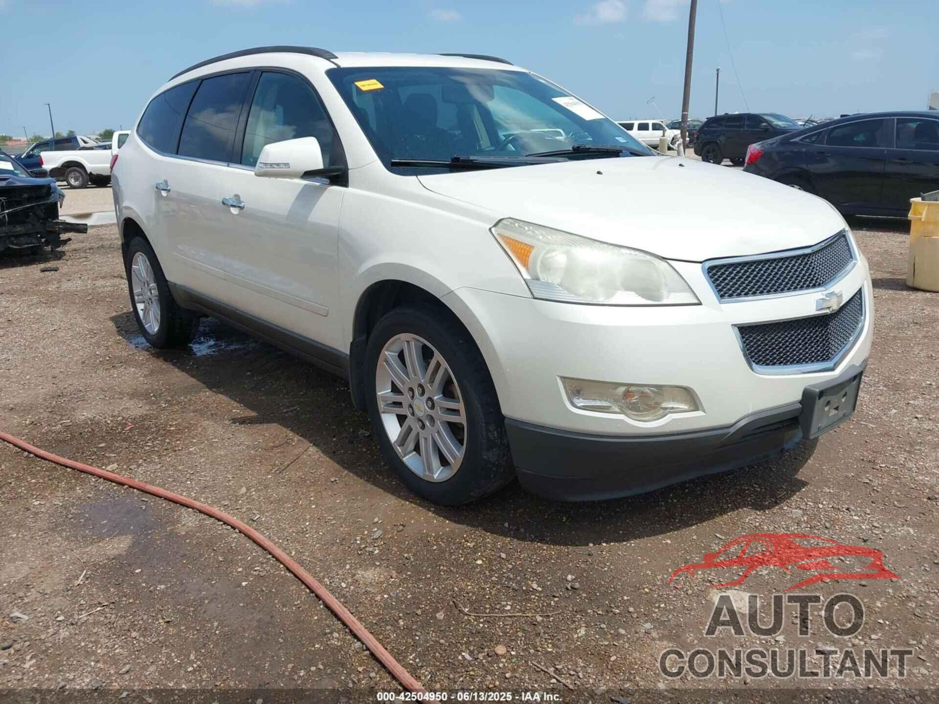 CHEVROLET TRAVERSE 2011 - 1GNKRGED5BJ256948