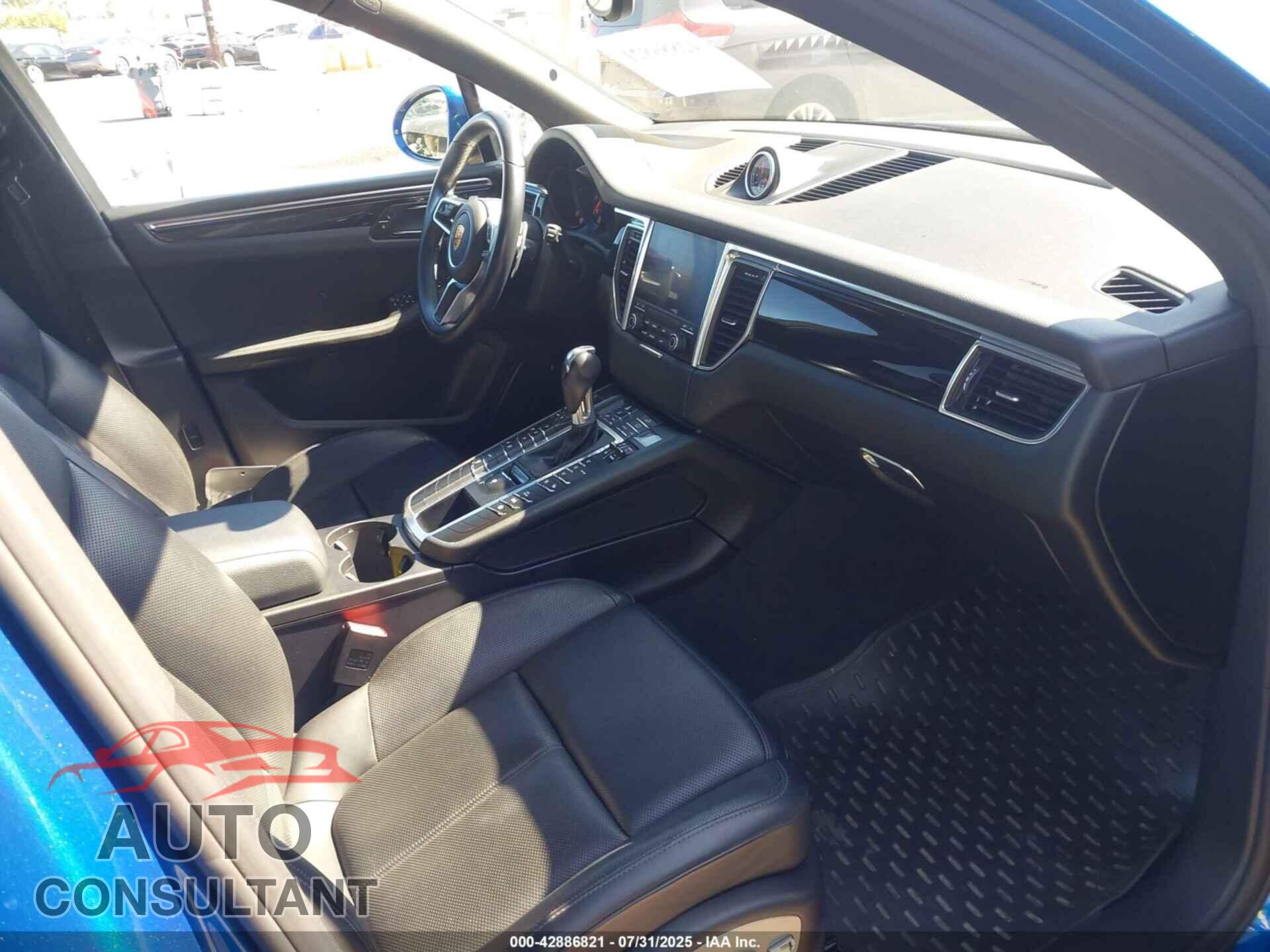 PORSCHE MACAN 2017 - WP1AA2A58HLB07314