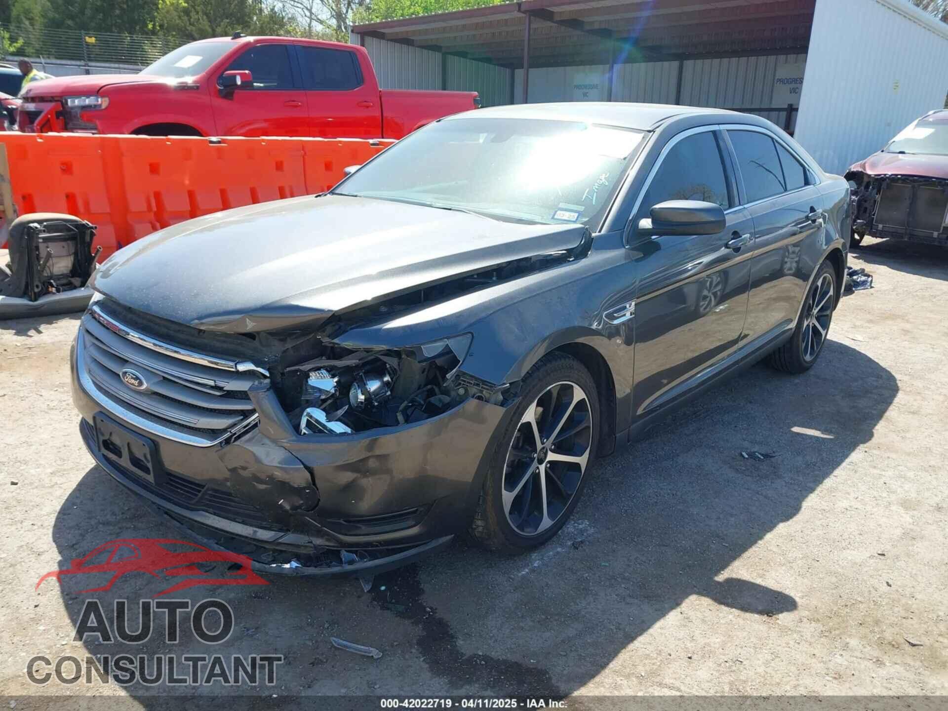 FORD TAURUS 2015 - 1FAHP2E86FG182964