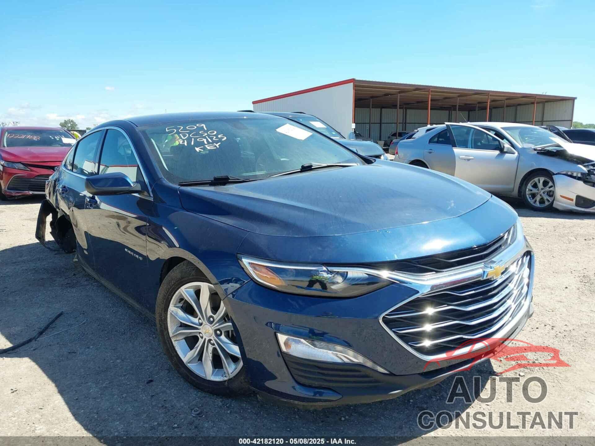 CHEVROLET MALIBU 2022 - 1G1ZD5ST7NF159157