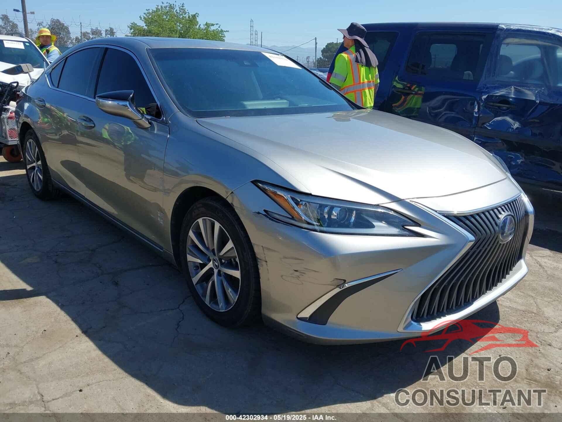 LEXUS ES 300H 2021 - 58ACA1C1XMU007576
