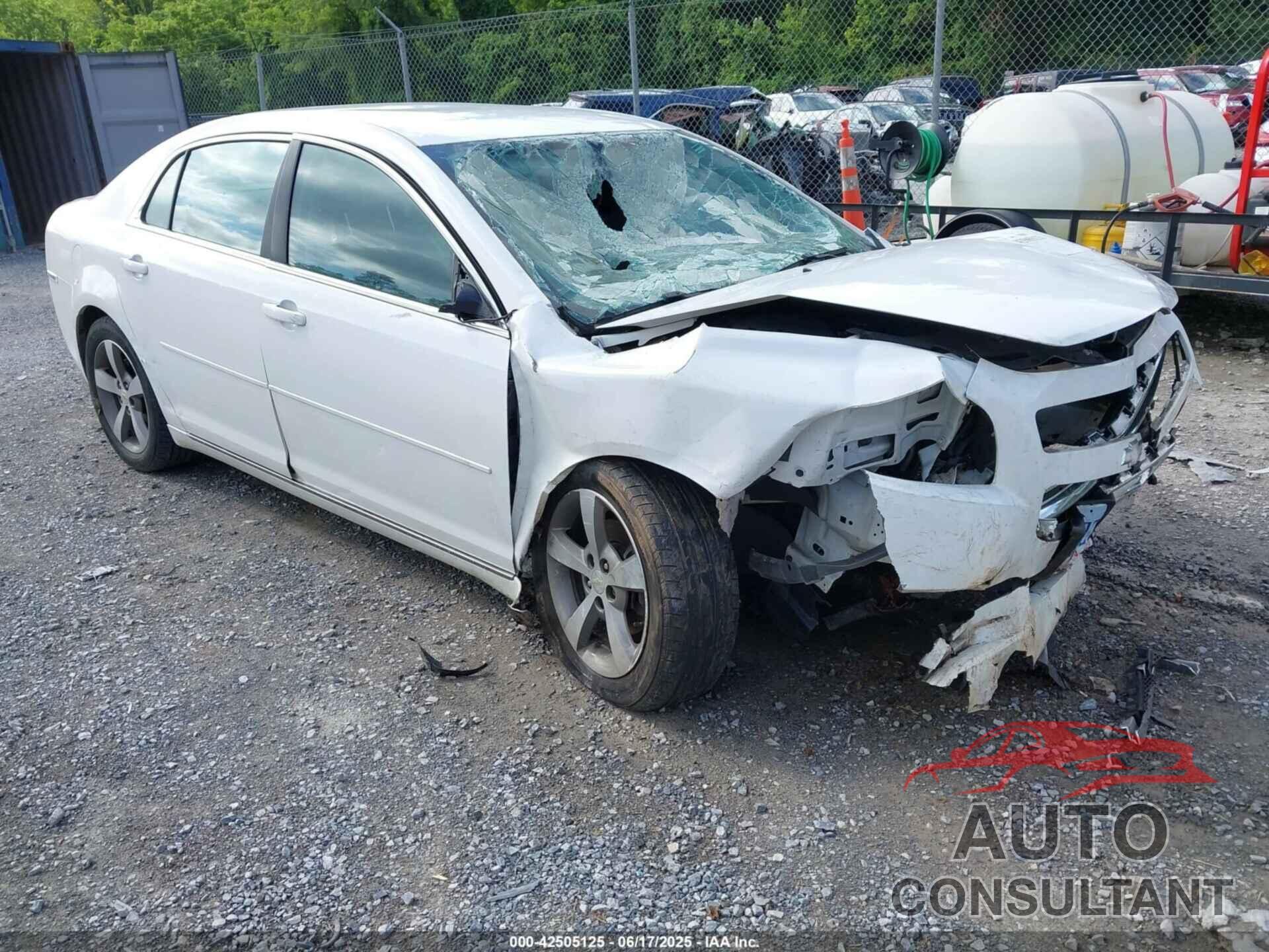CHEVROLET MALIBU 2011 - 1G1ZC5E18BF211212