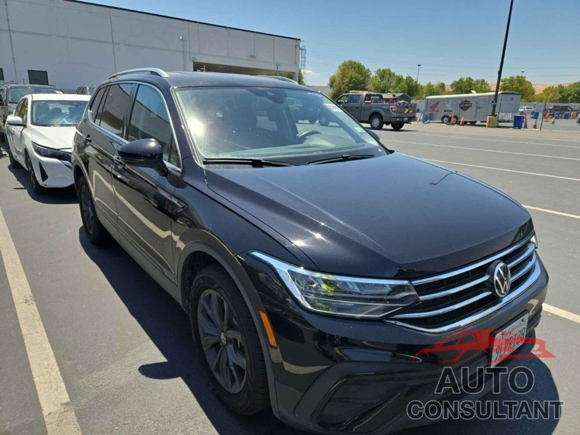 VOLKSWAGEN TIGUAN 2024 - 3VV3B7AX8RM076346