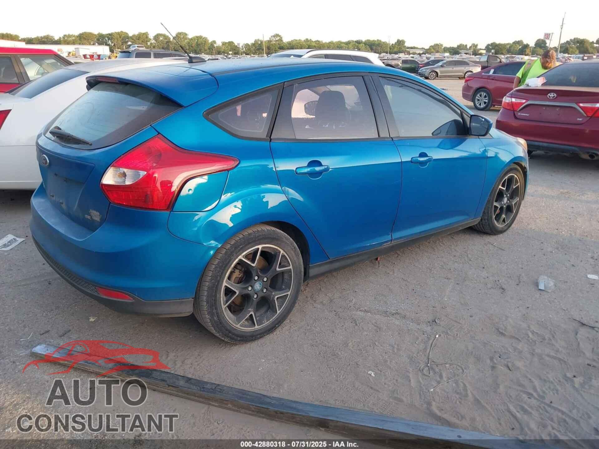 FORD FOCUS 2012 - 1FAHP3K25CL256786