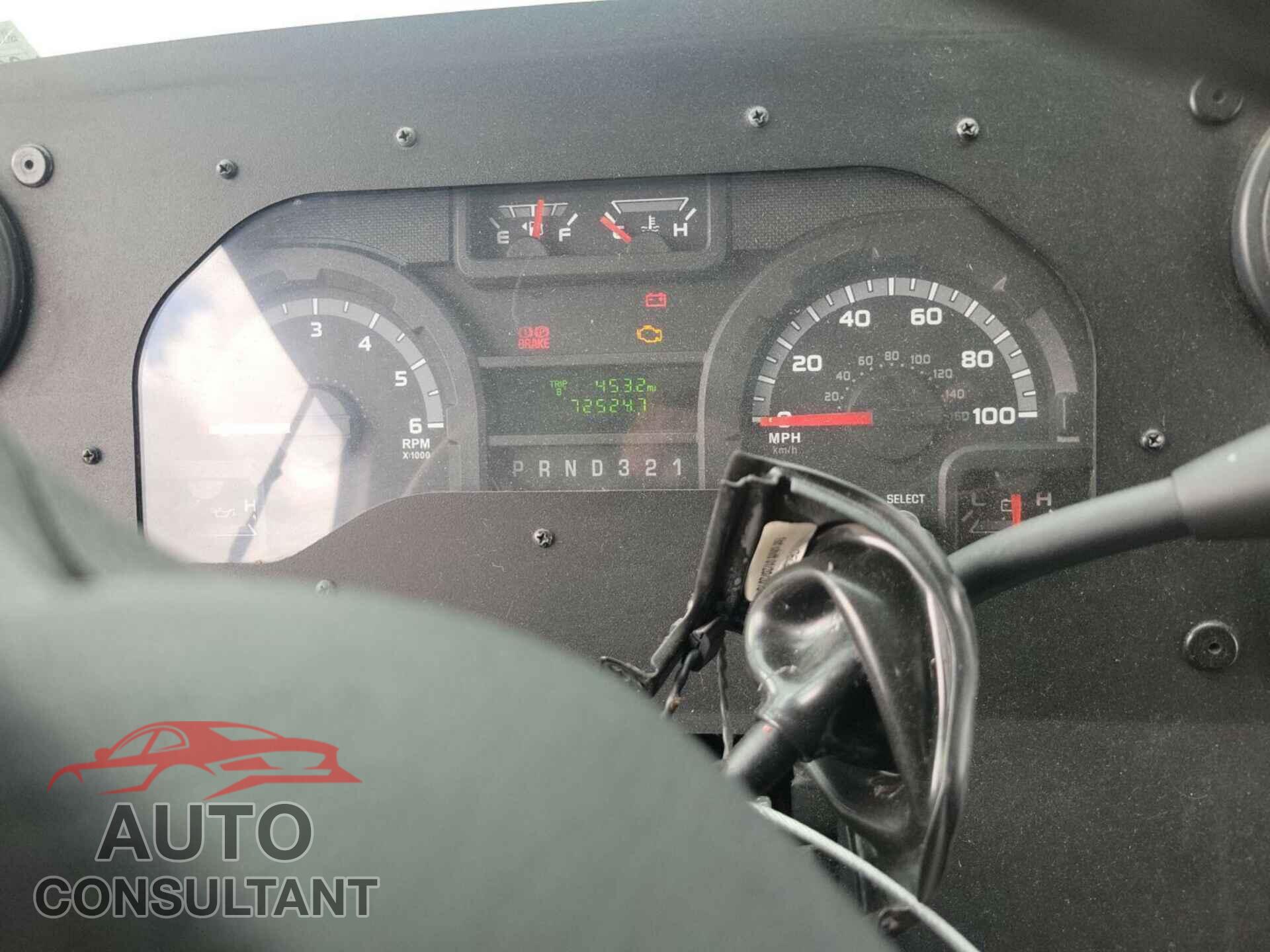 FORD ECONOLINE 2015 - 1FC3E4KL1FDA26718