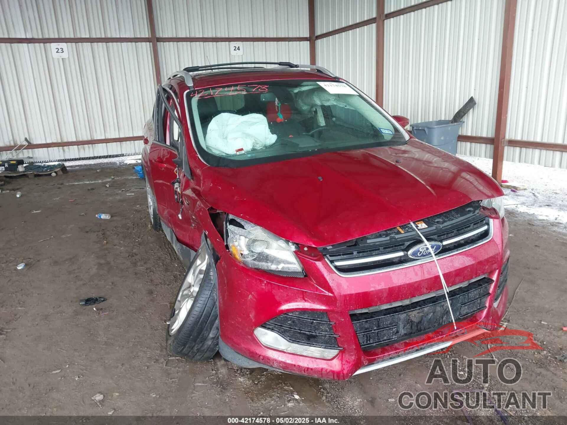 FORD ESCAPE 2014 - 1FMCU0J92EUB71553