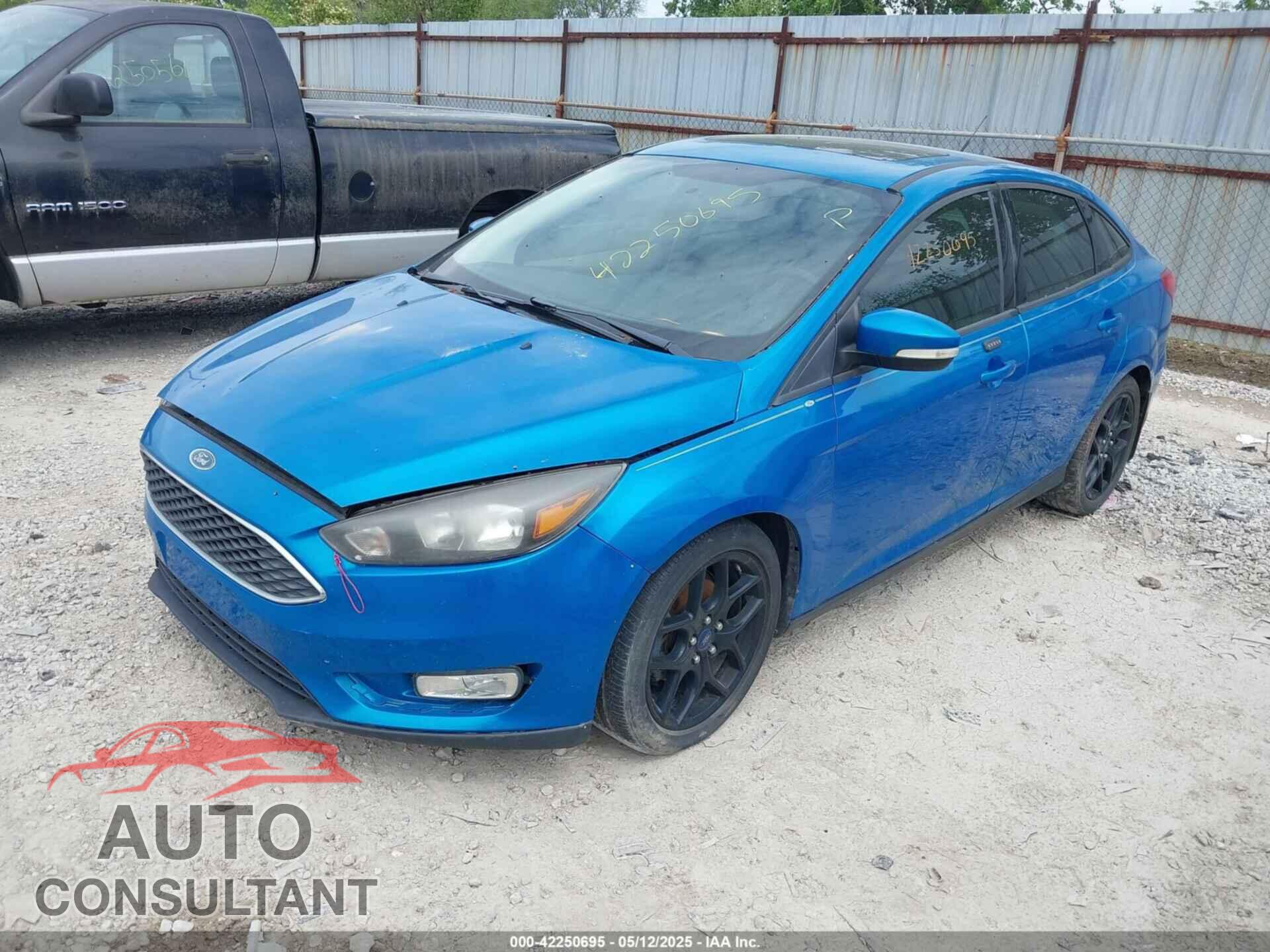 FORD FOCUS 2016 - 1FADP3FE2GL211832