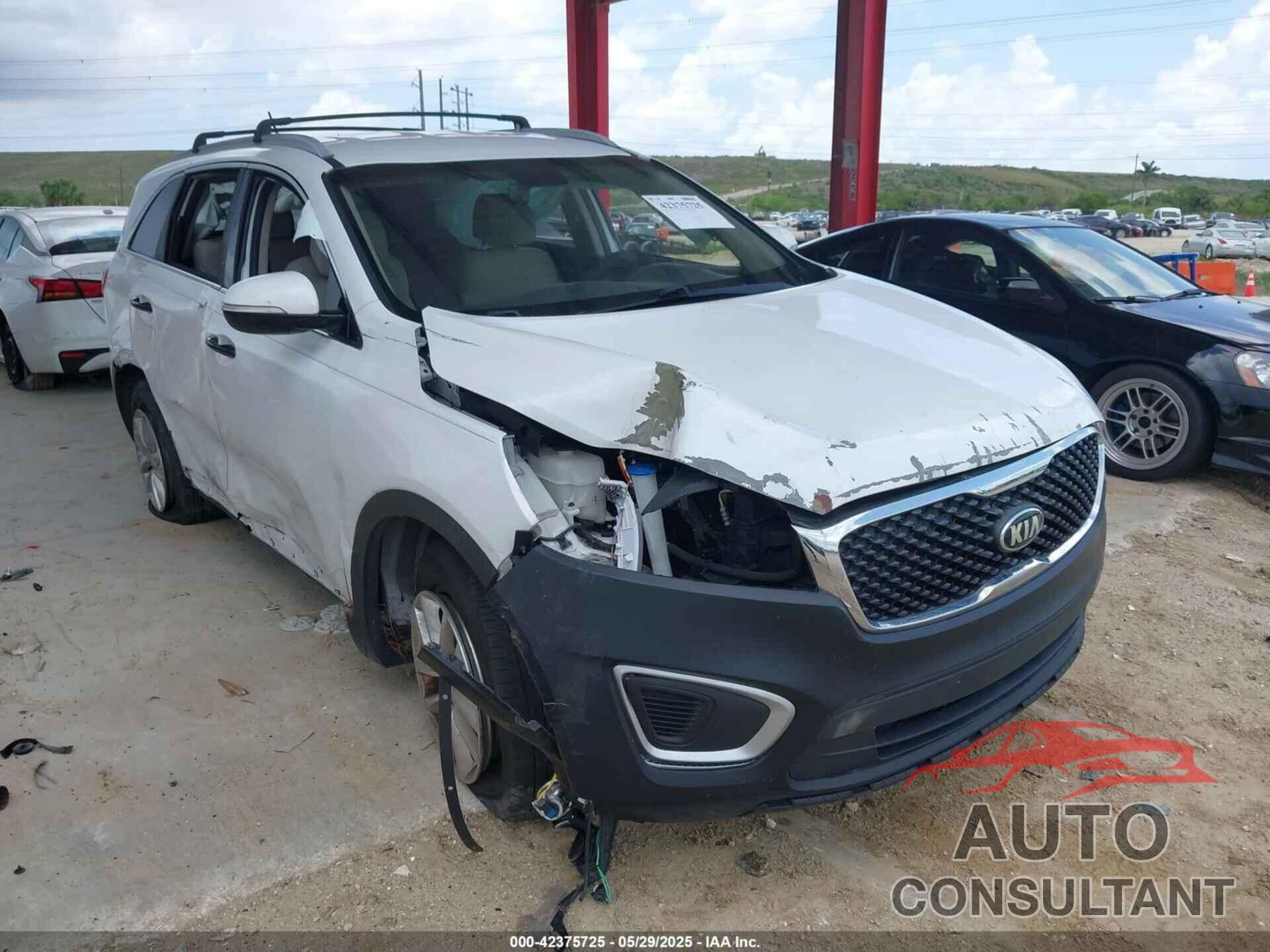 KIA SORENTO 2017 - 5XYPG4A56HG298393