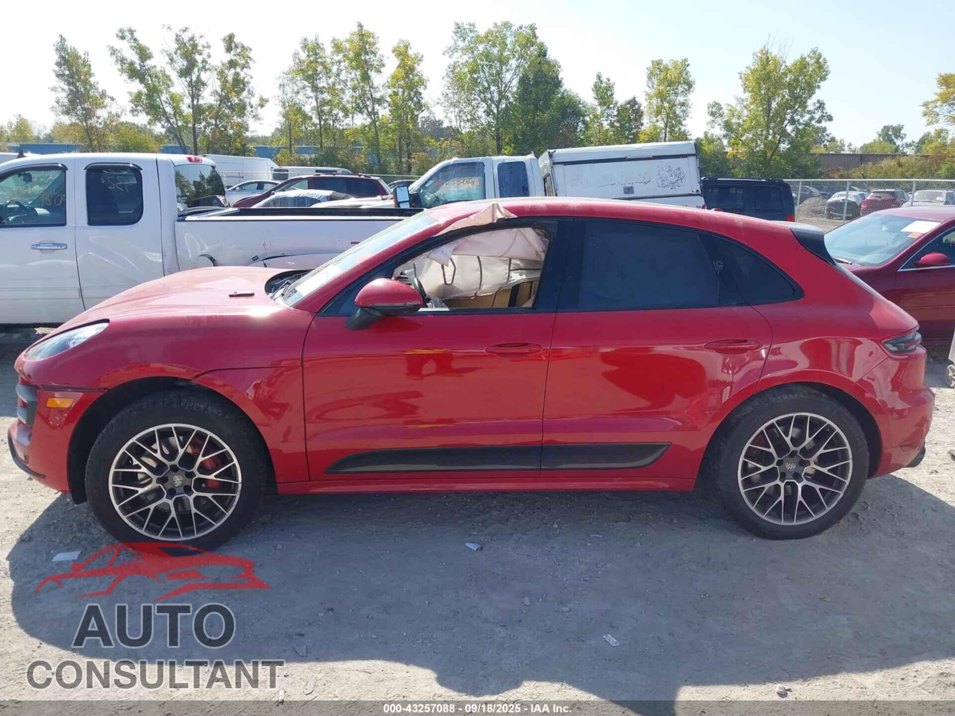 PORSCHE MACAN 2017 - WP1AF2A52HLB61709